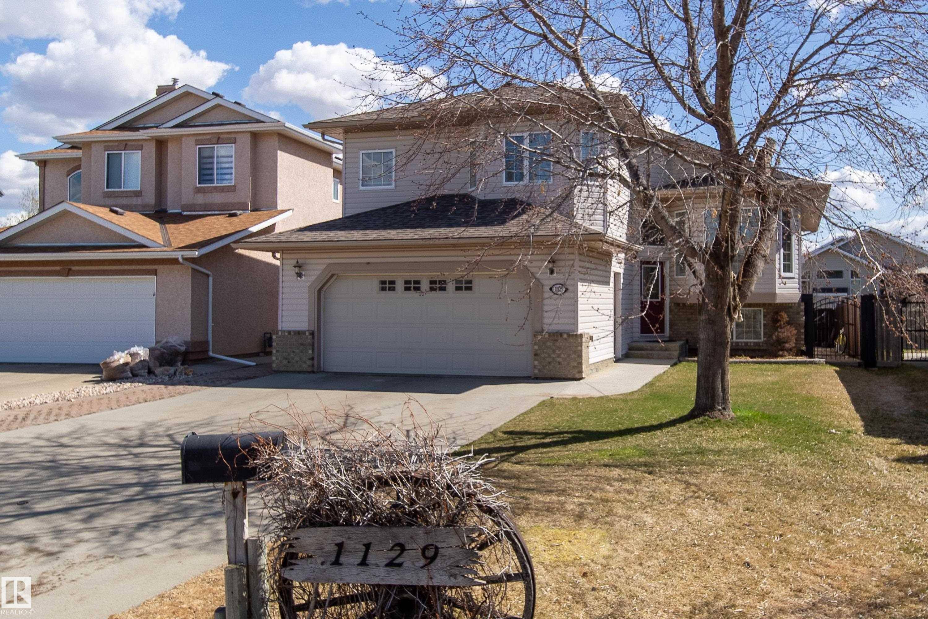 Edmonton, AB T5Z 3N3,1129 KLARVATTEN COVE CV NW
