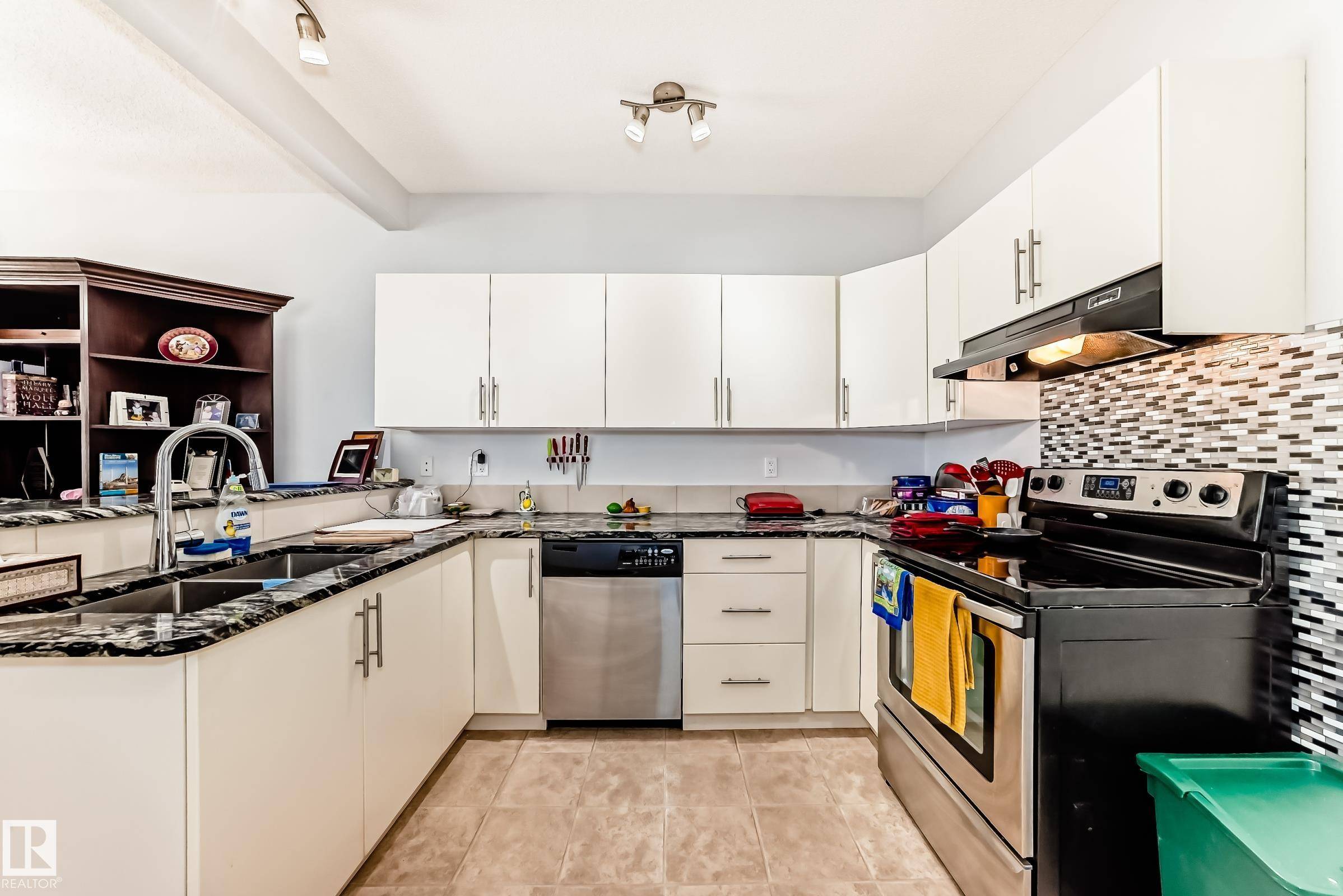 St. Albert, AB T8N 3T1,#14 30 OAK VISTA DR