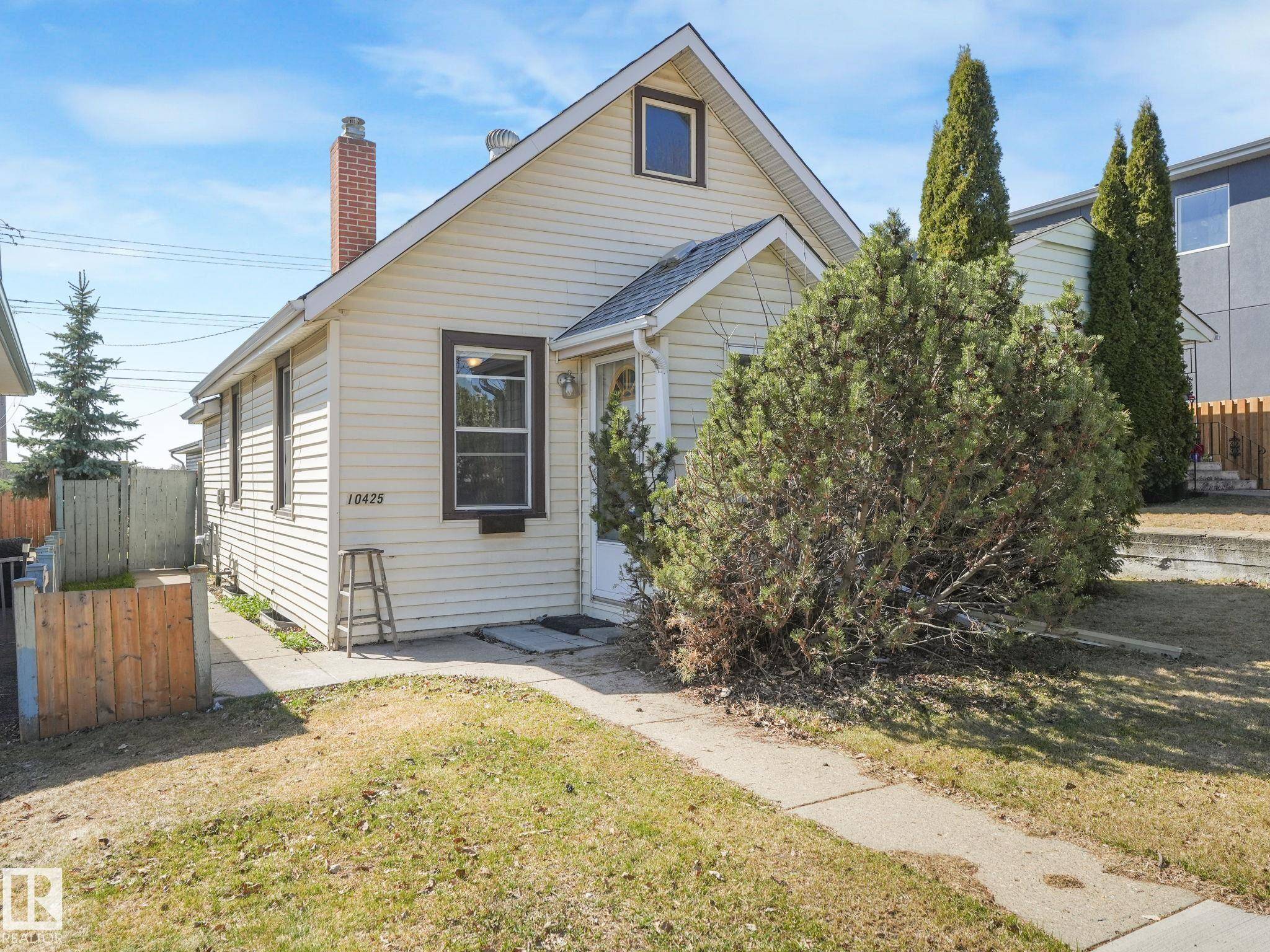 Edmonton, AB T6H 1S8,10425 64 AV NW
