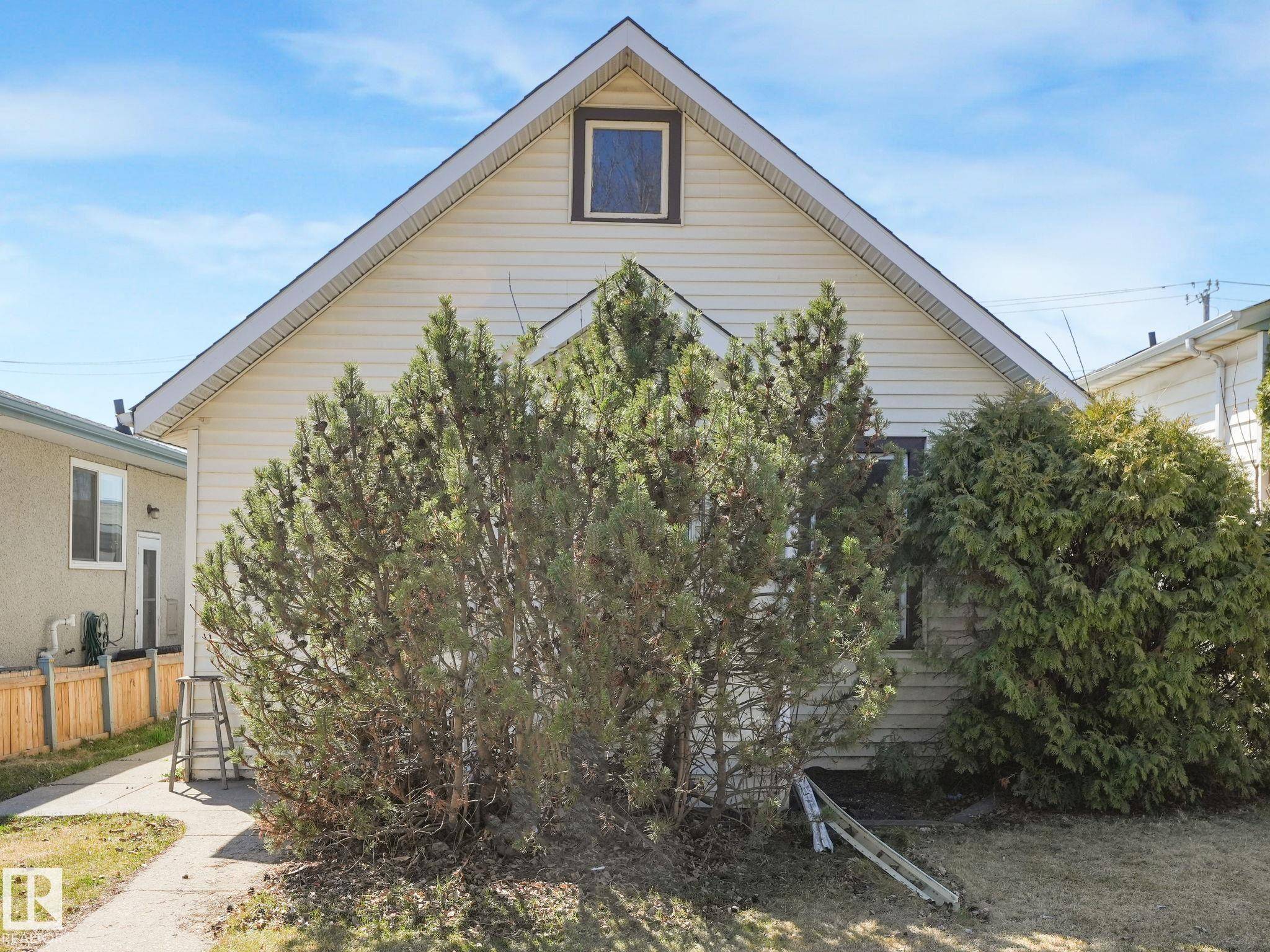 Edmonton, AB T6H 1S8,10425 64 AV NW