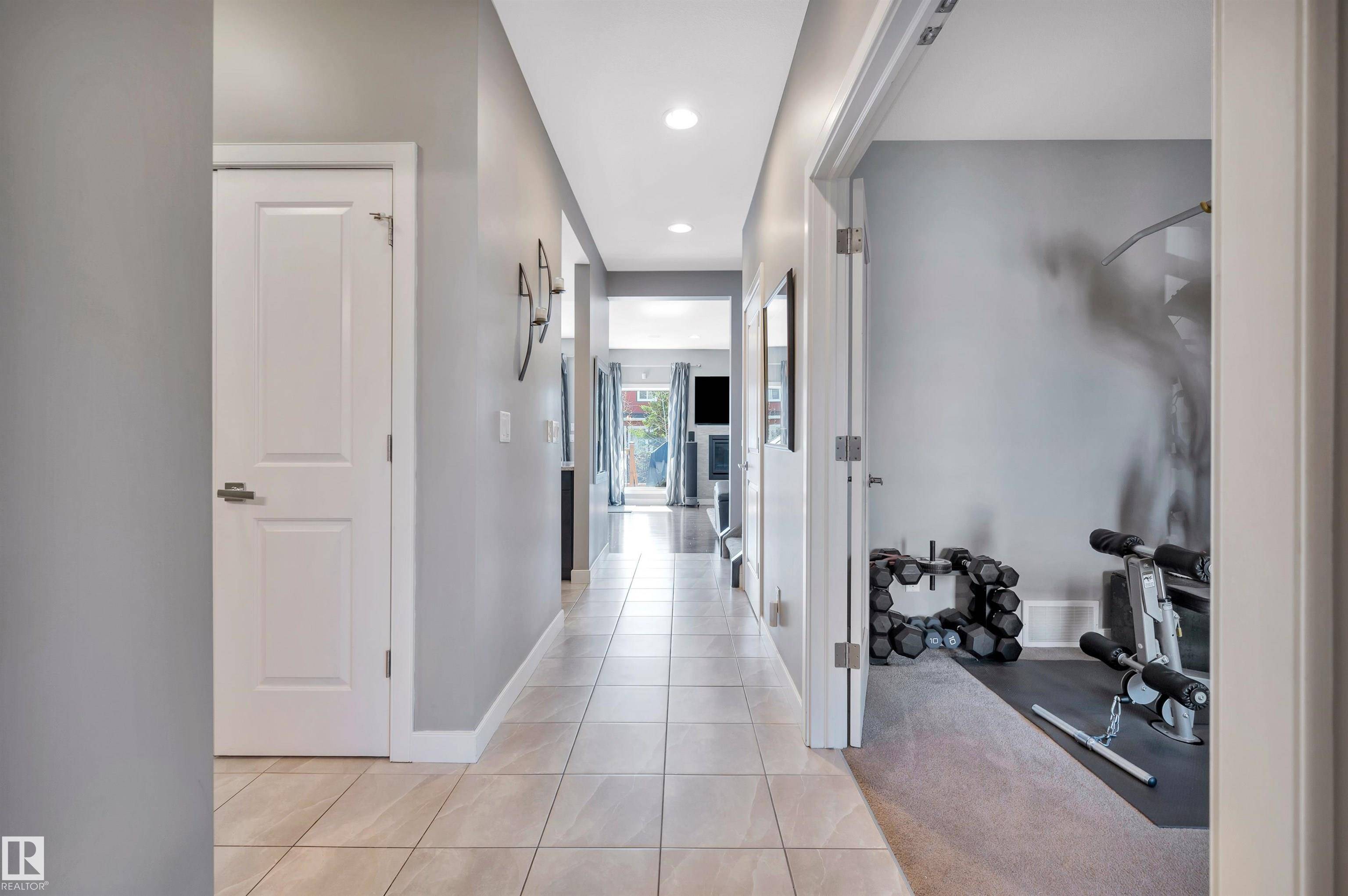Edmonton, AB T5S 0G8,2305 SPARROW CR NW