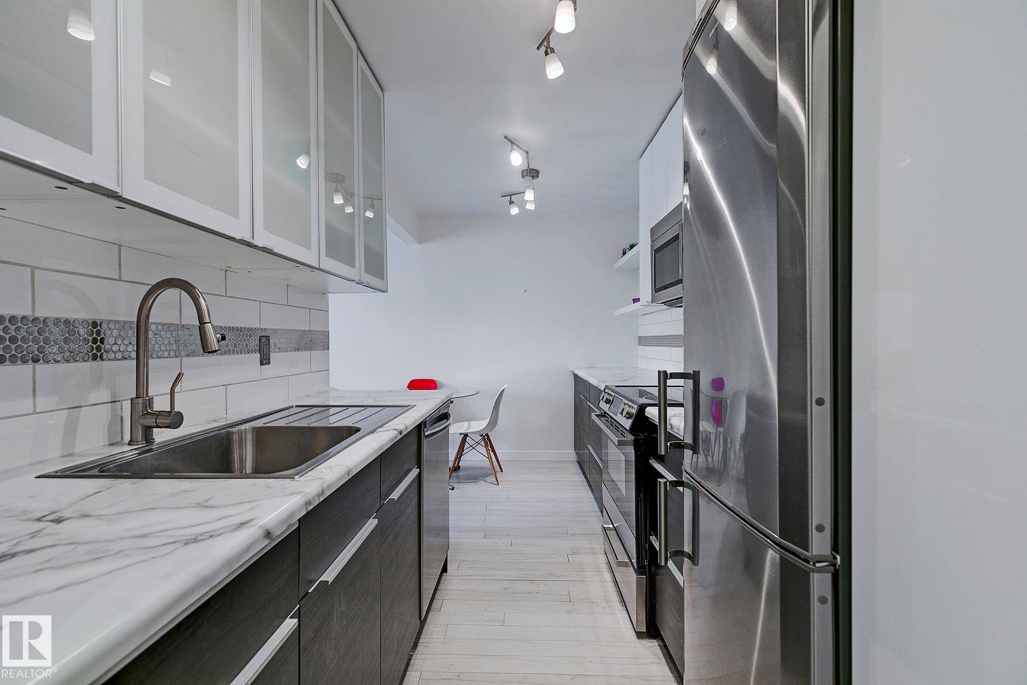 Edmonton, AB T5N 1N5,#207 10345 123 ST NW