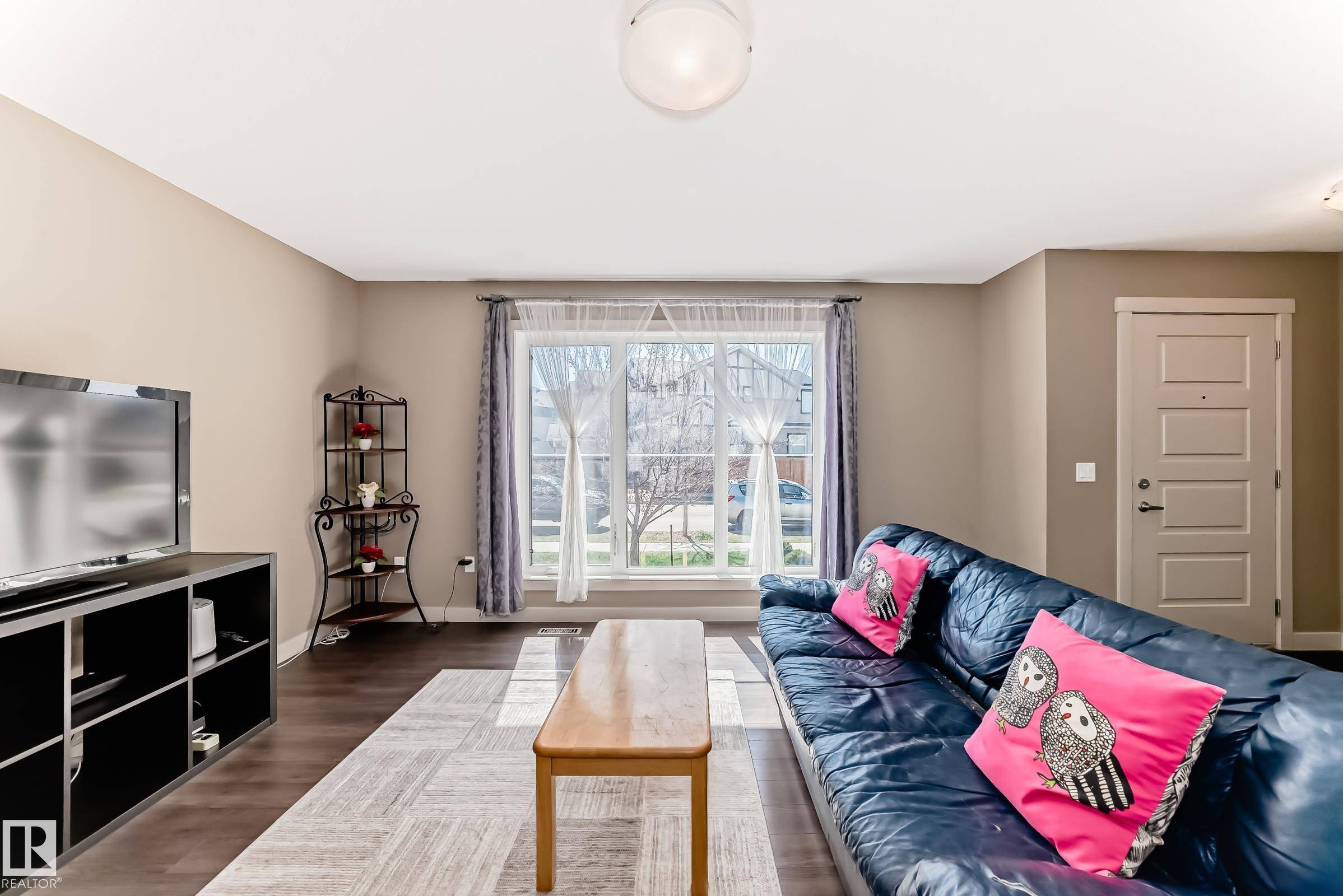 Edmonton, AB T6W 3M9,2333 CASEY CR SW