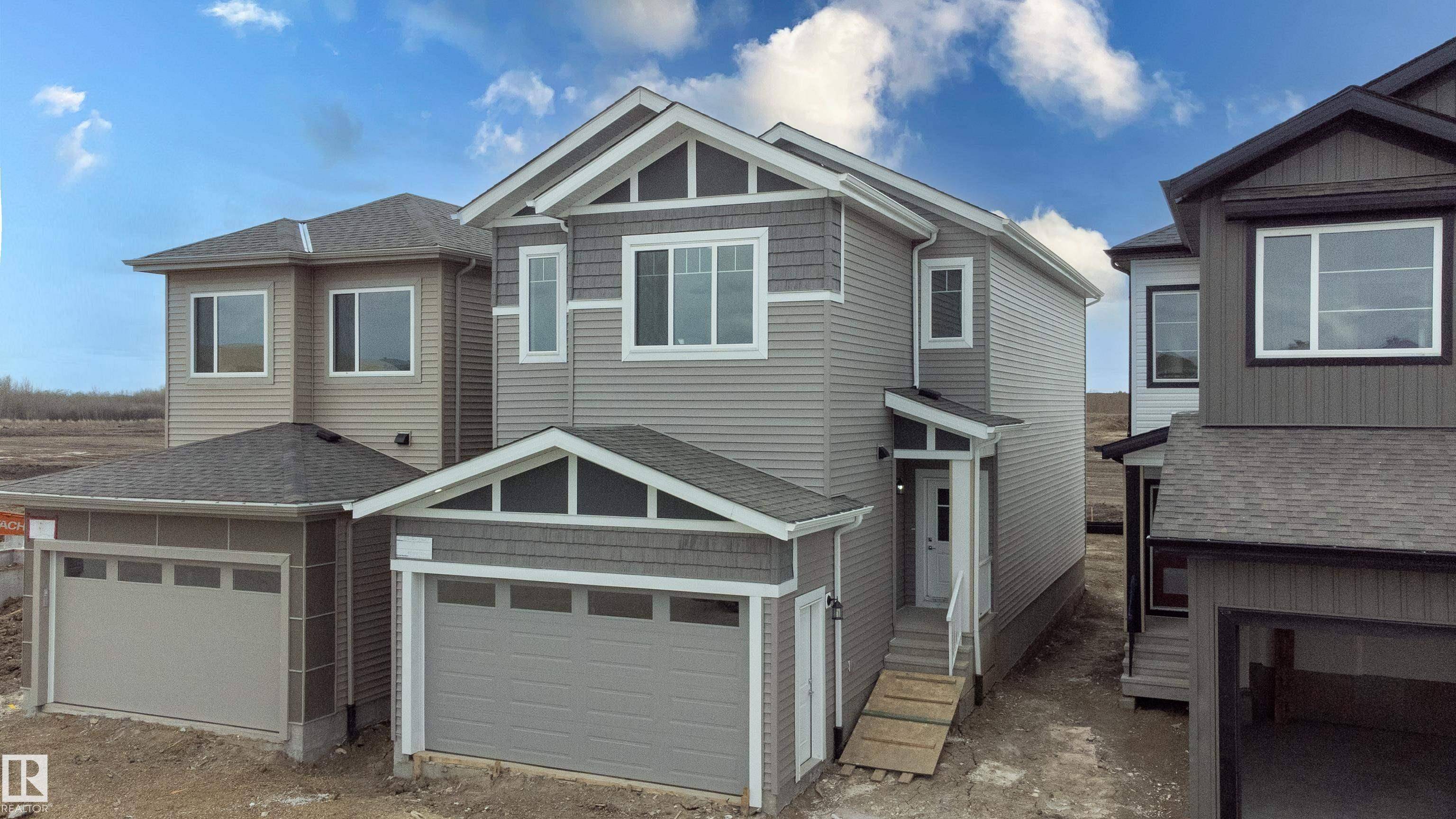 Edmonton, AB T6M 3H6,2040 210 ST NW