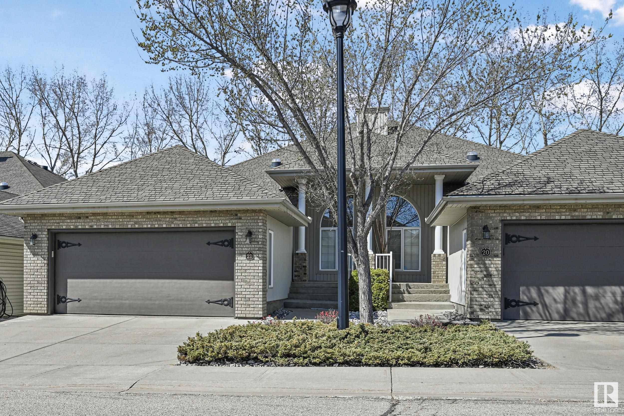 Edmonton, AB T6W 1G5,#21 10848 8 AV SW