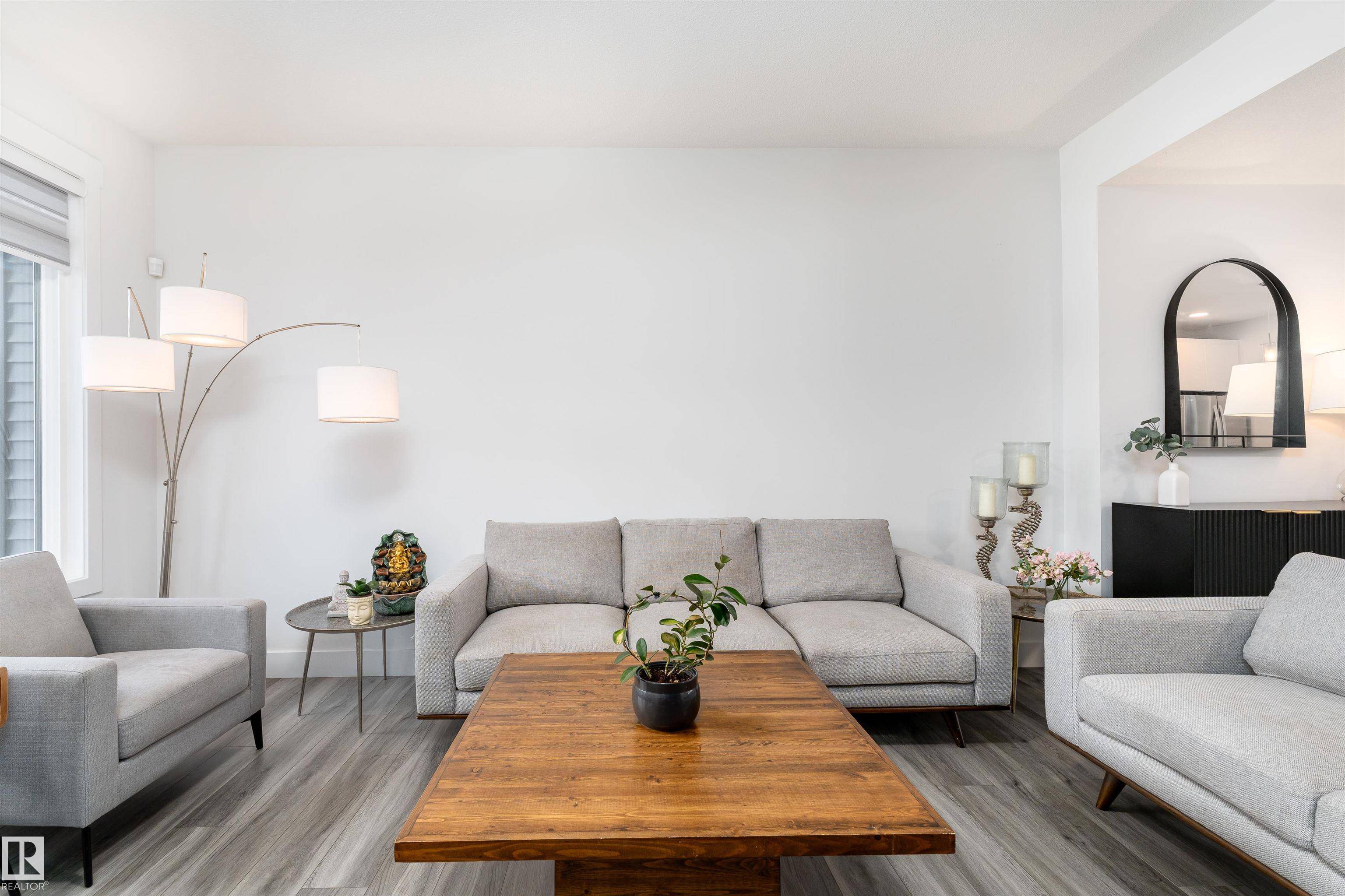 Edmonton, AB T6W 4T9,1428 KESWICK DR SW