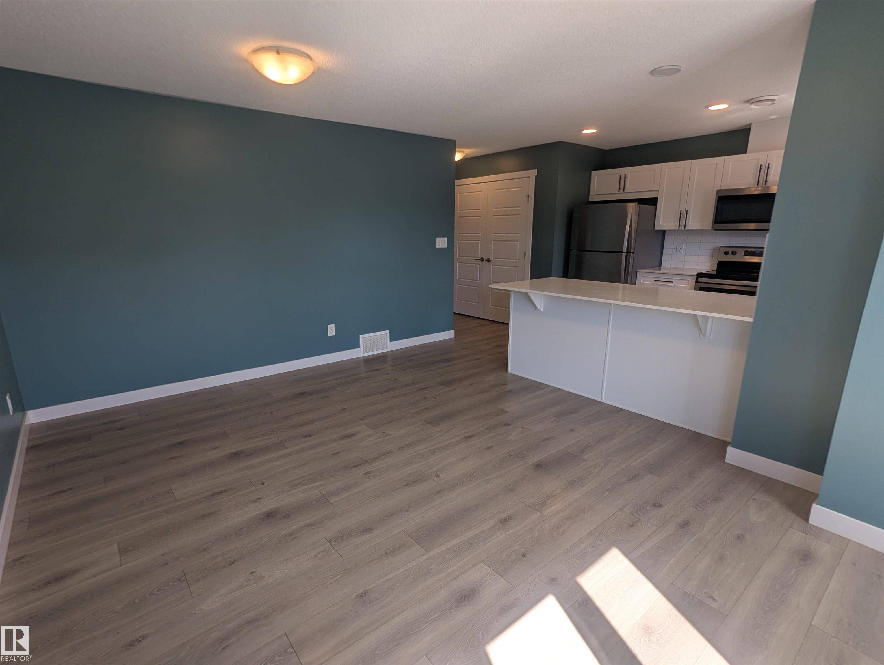 Edmonton, AB T6W 3X1,#98 1203 163 ST SW