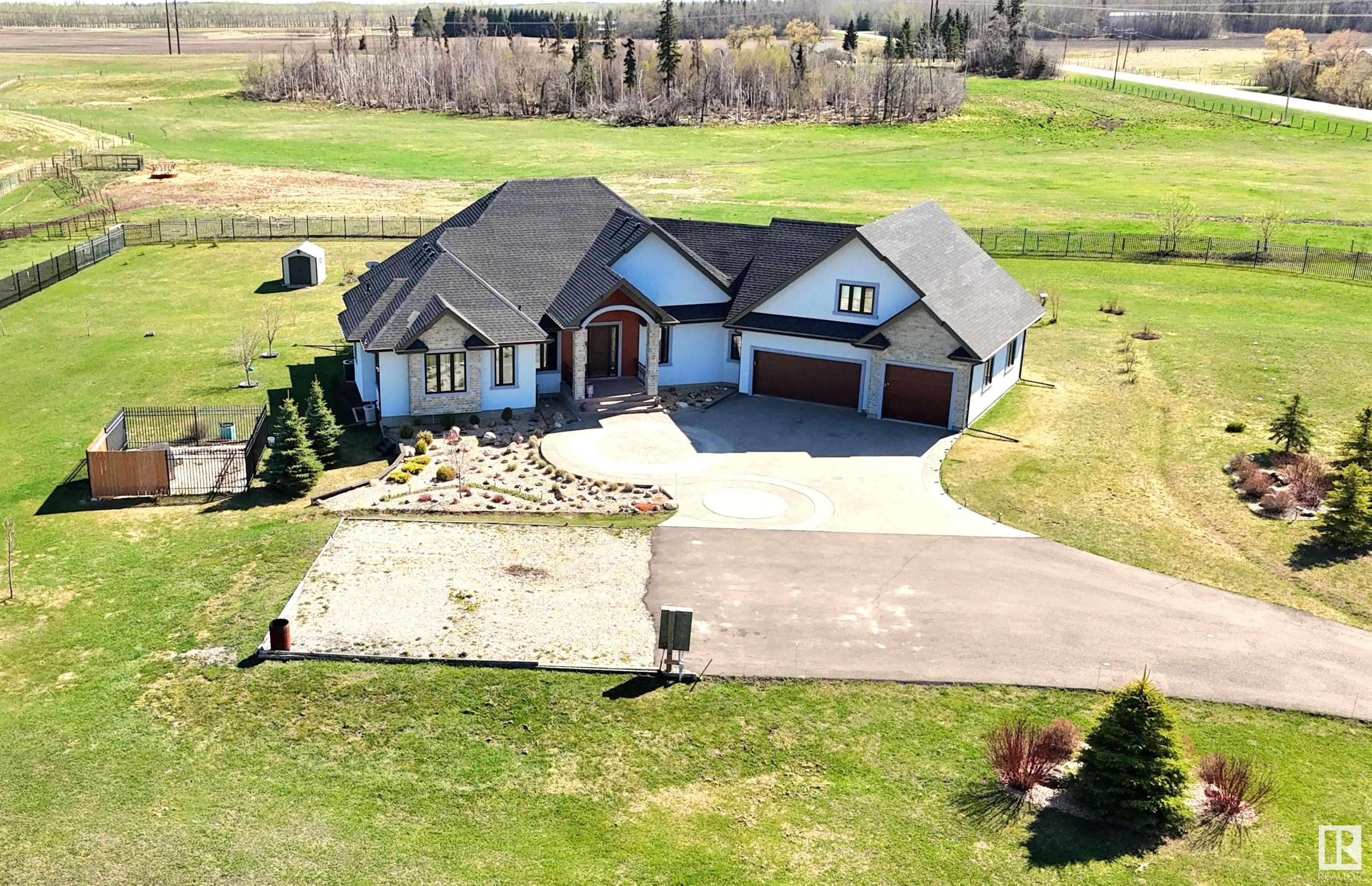 Rural Parkland County, AB T7X 3N1,52025 RGE ROAD 272