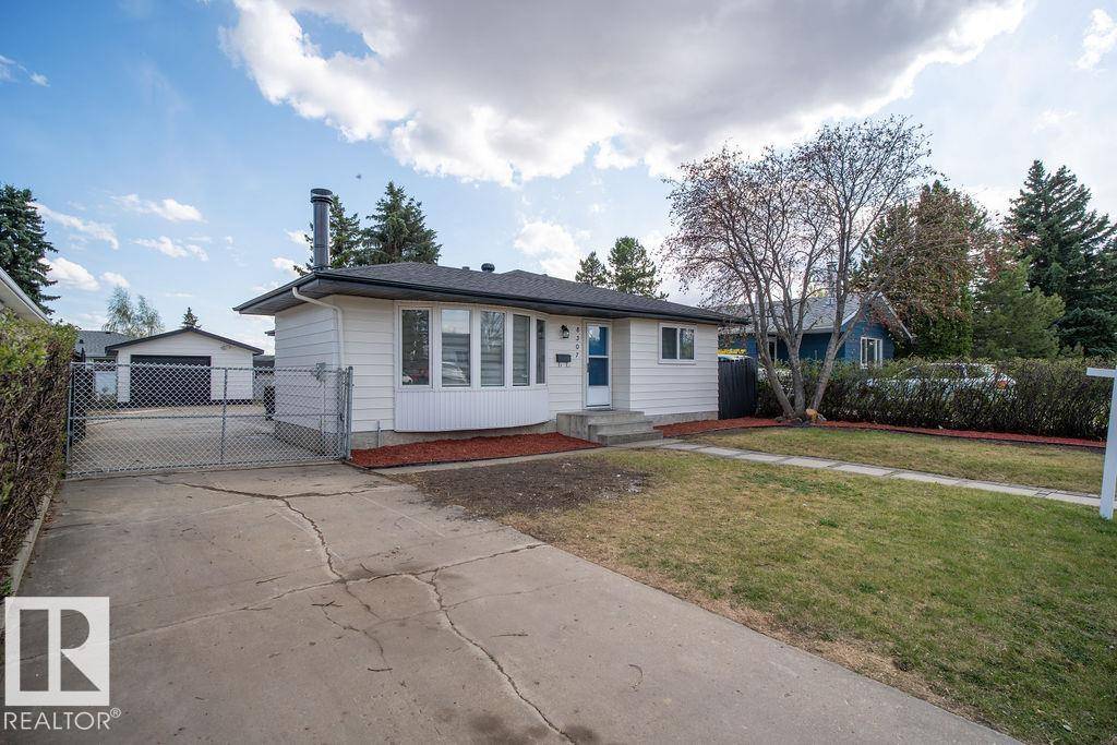 Edmonton, AB T6K 1X3,8307 14 AV NW