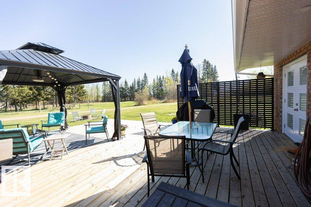 Rural Westlock County, AB T7P 2P7,60218 RR 253
