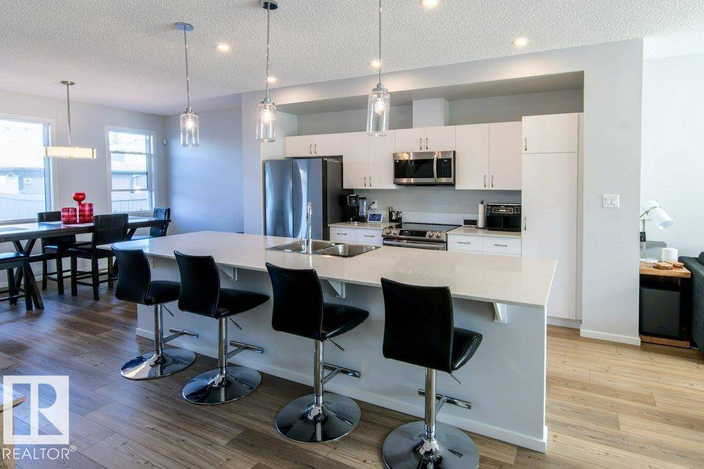 Edmonton, AB T5E 6X5,5313 ADMIRAL GIROUARD ST NW