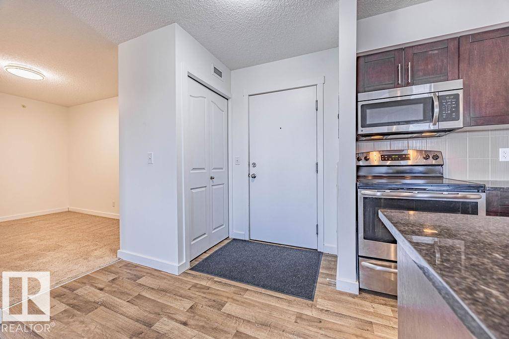 Edmonton, AB T6W 2Y1,#420 12025 22 AV SW