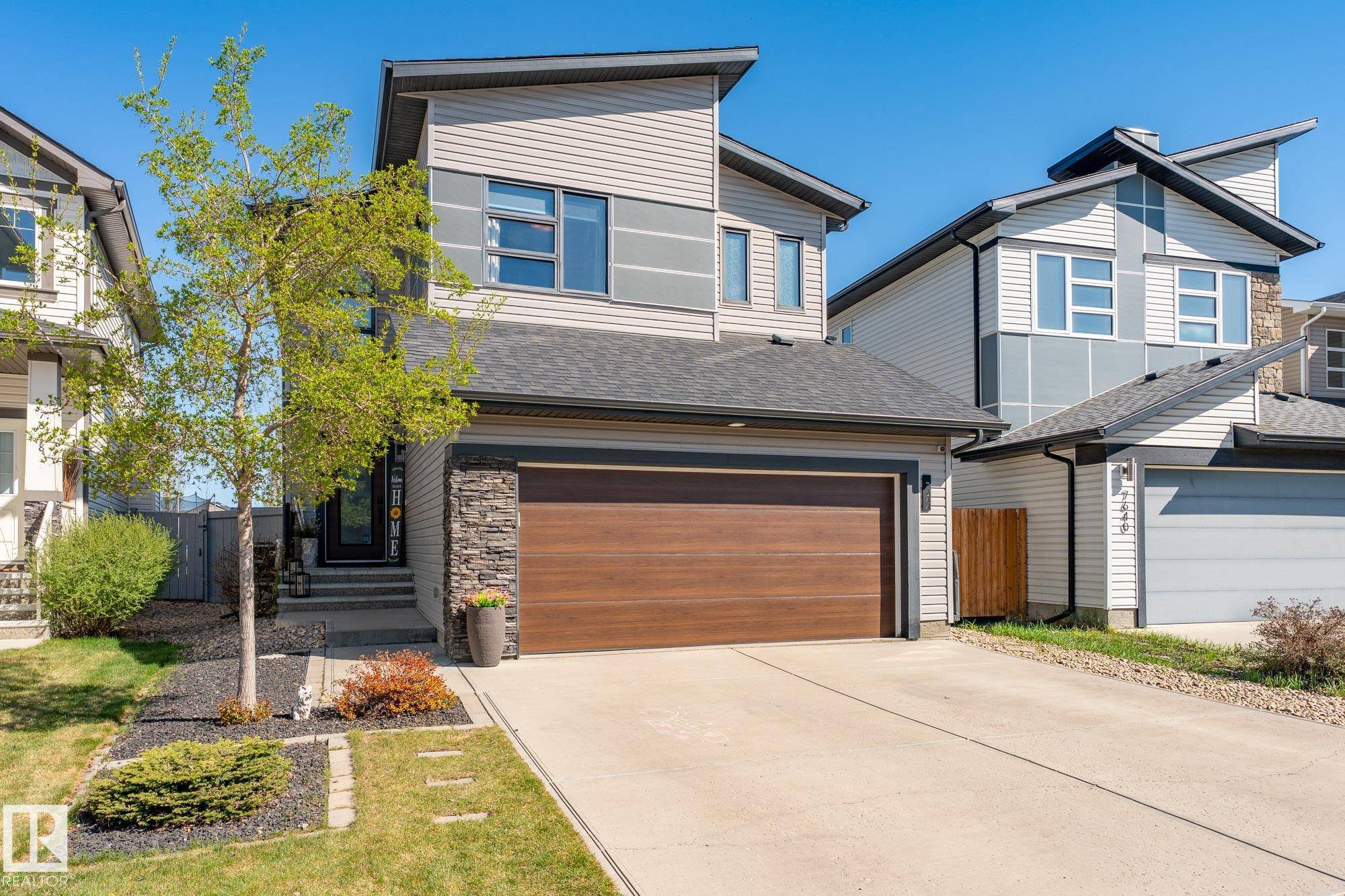 Edmonton, AB T5Z 0L8,7644 182 AV NW