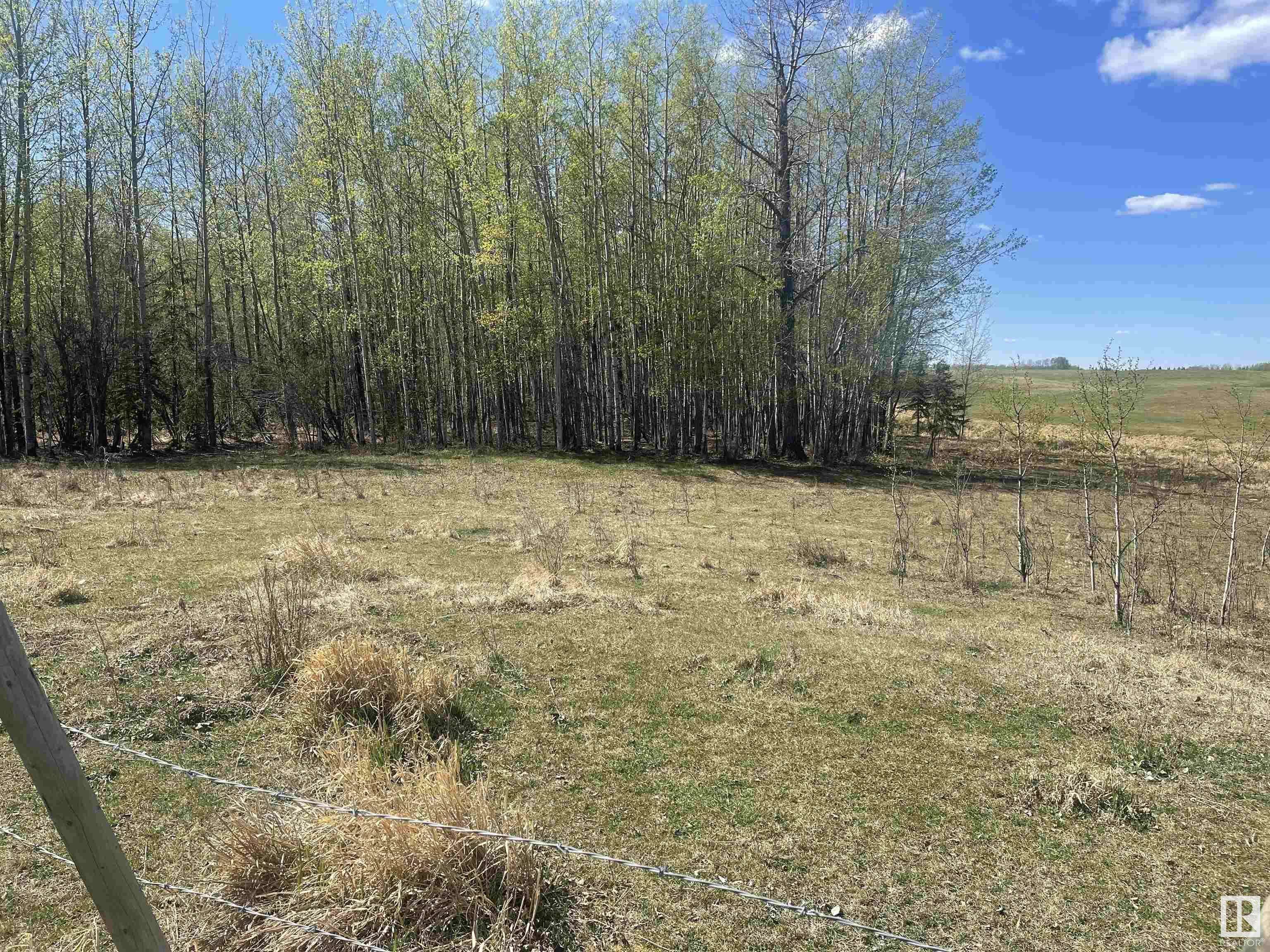 Rural Lac Ste. Anne County, AB T0E 0L0,54018 RR 51