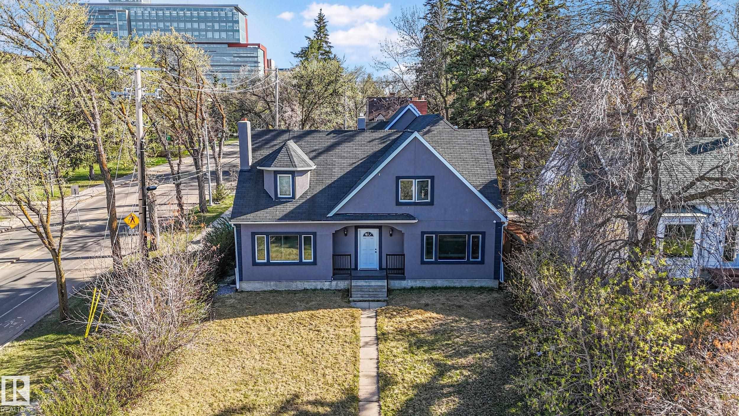 Edmonton, AB T6G 2B5,11603 SASKATCHEWAN DR NW