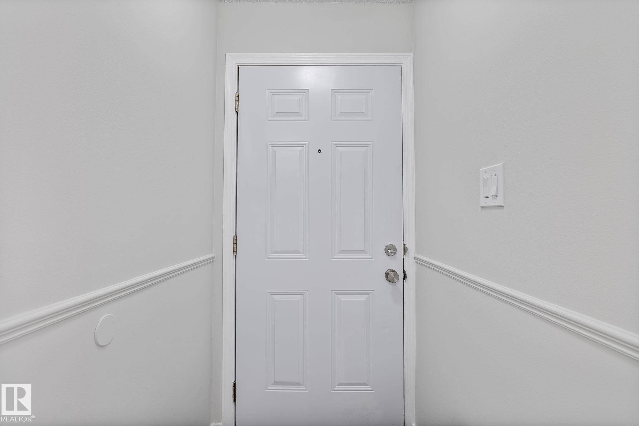 Edmonton, AB T5X 5T2,246 LANCASTER TC NW