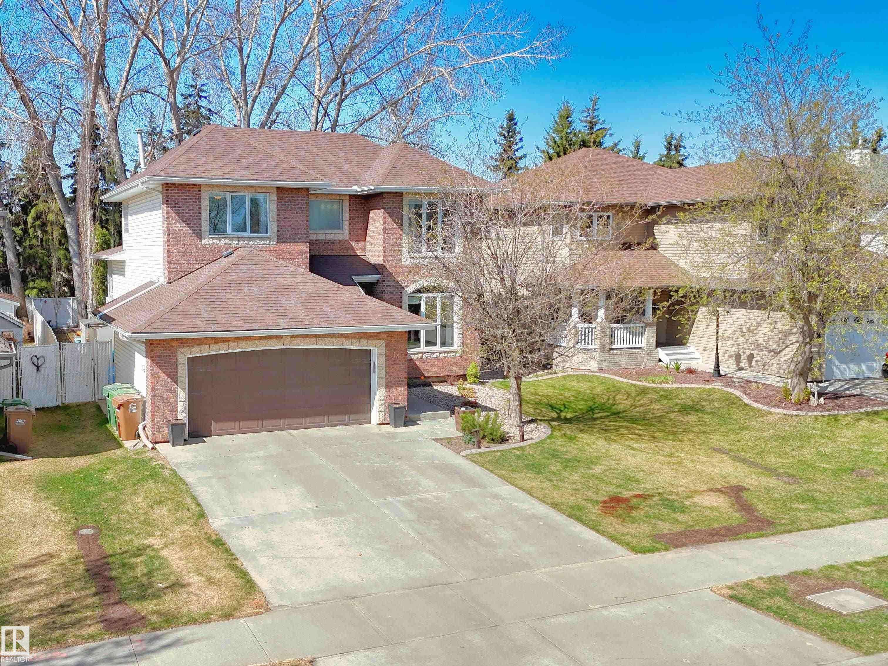 St. Albert, AB T8N 6V5,12 EASTCOTT DR