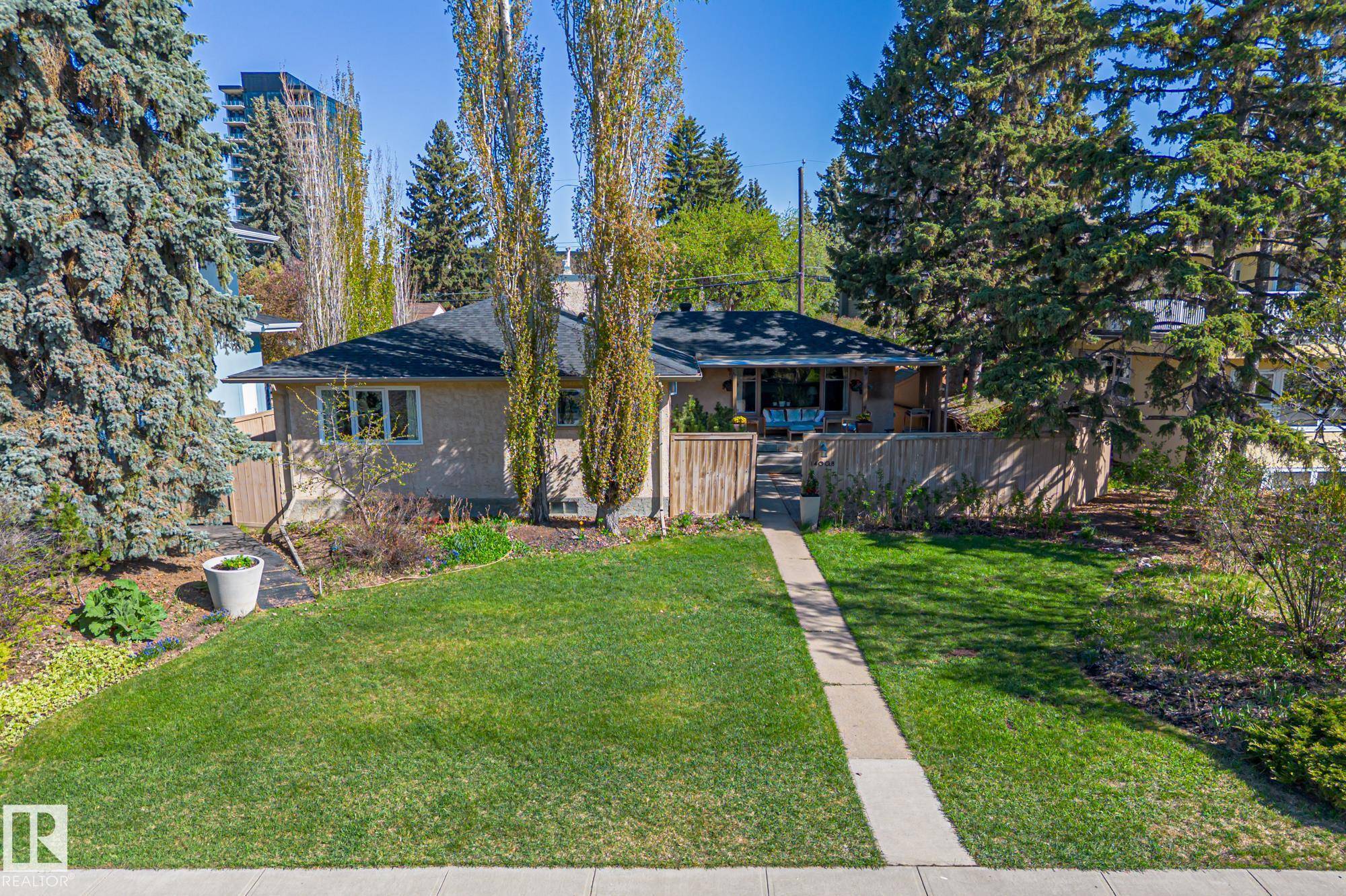 Edmonton, AB T5N 0K2,14008 101 AV NW NW