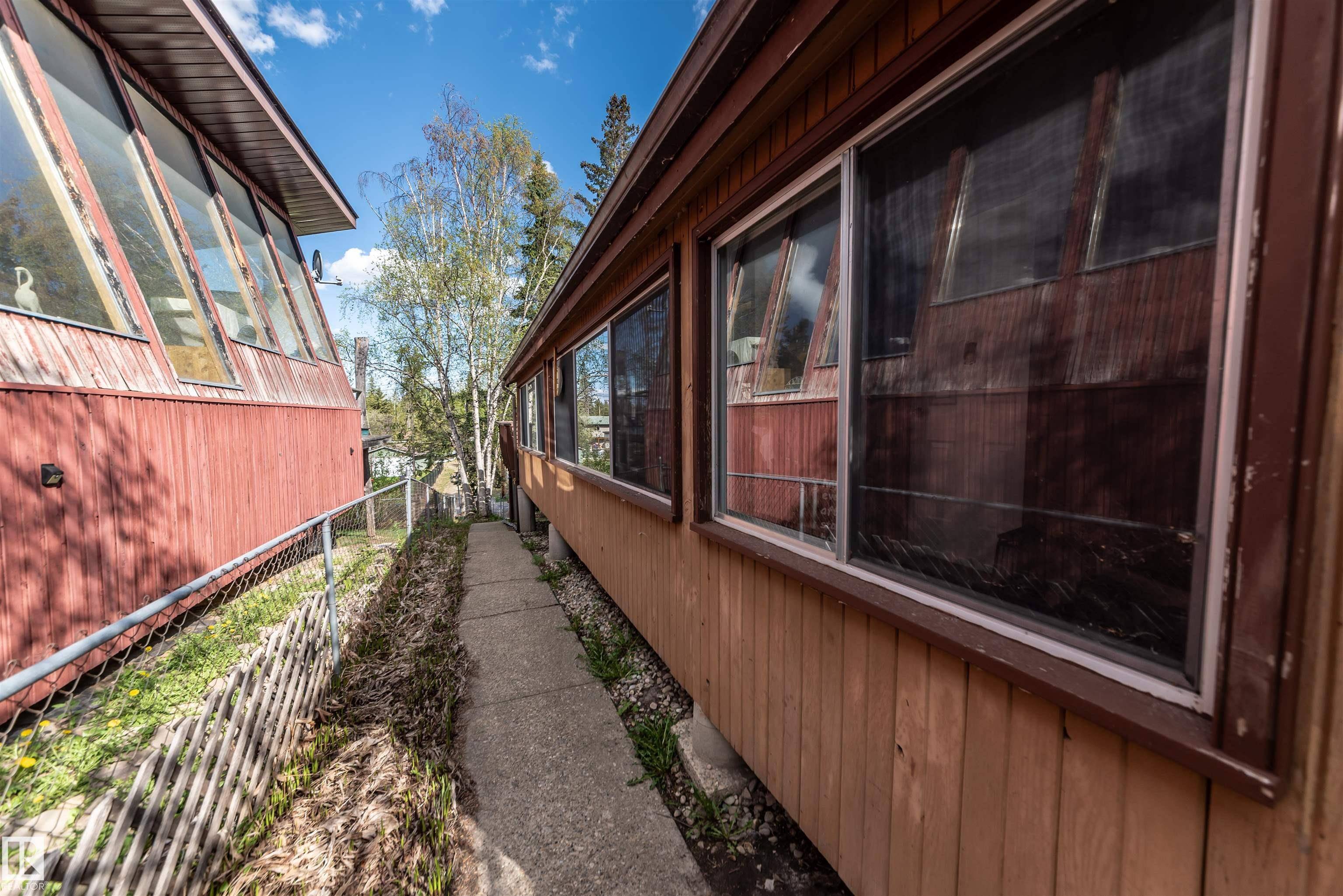 Rural Lac Ste. Anne County, AB T0E 0A2,1621 Marine CR