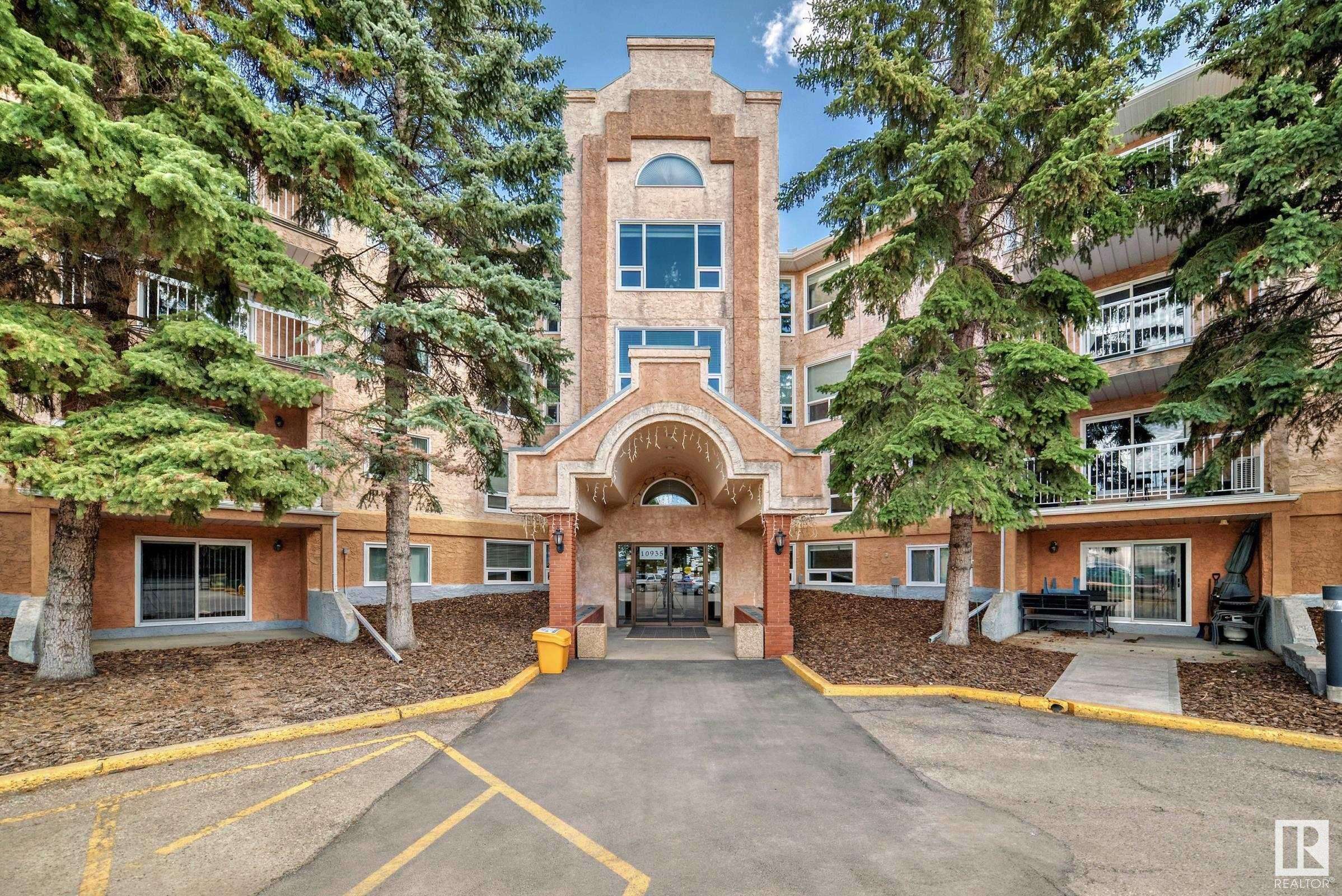 Edmonton, AB T6J 6R3,#209 10935 21 AV NW