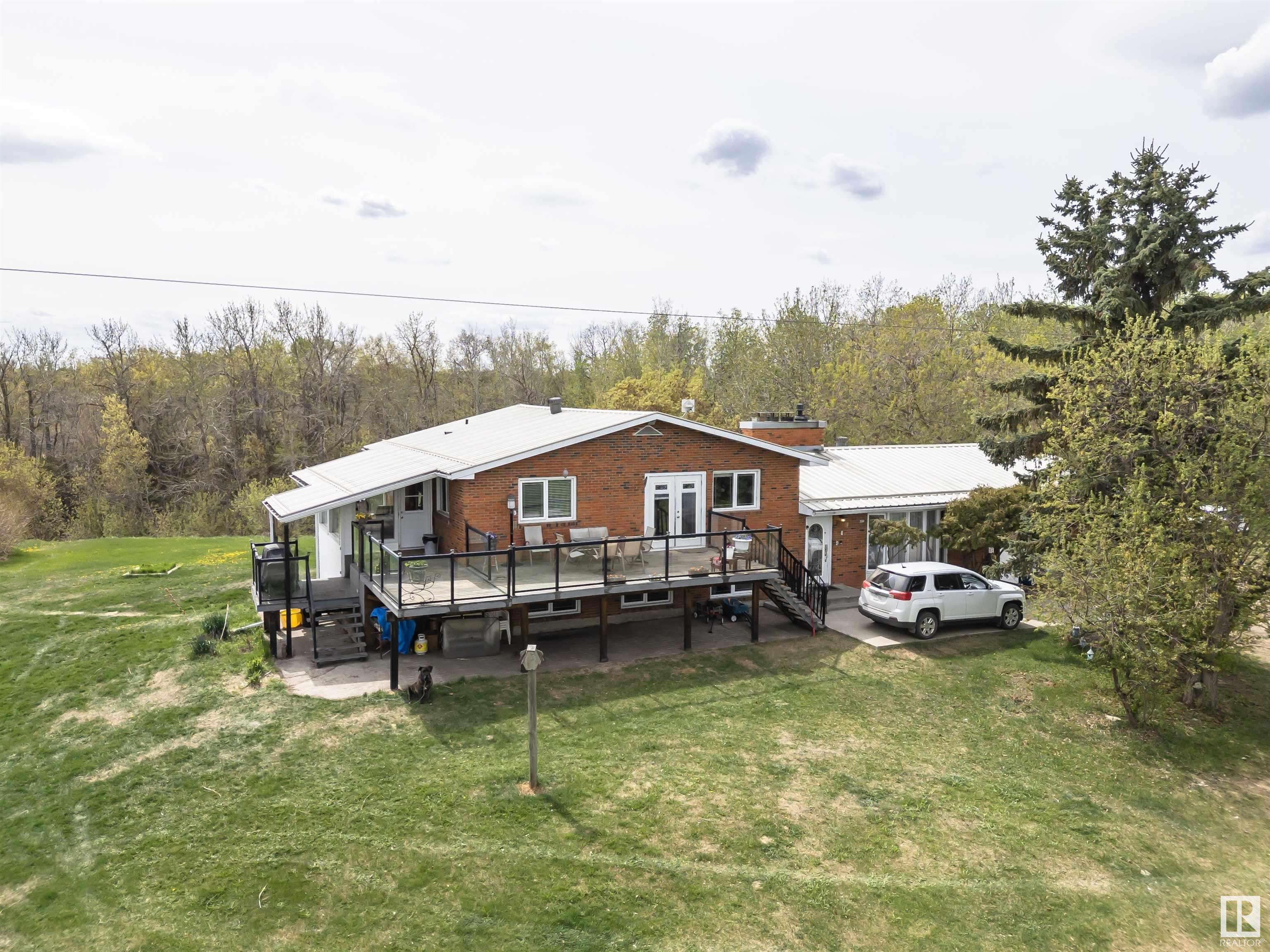 Rural Sturgeon County, AB T0A 1N0,56505 RGE ROAD 233
