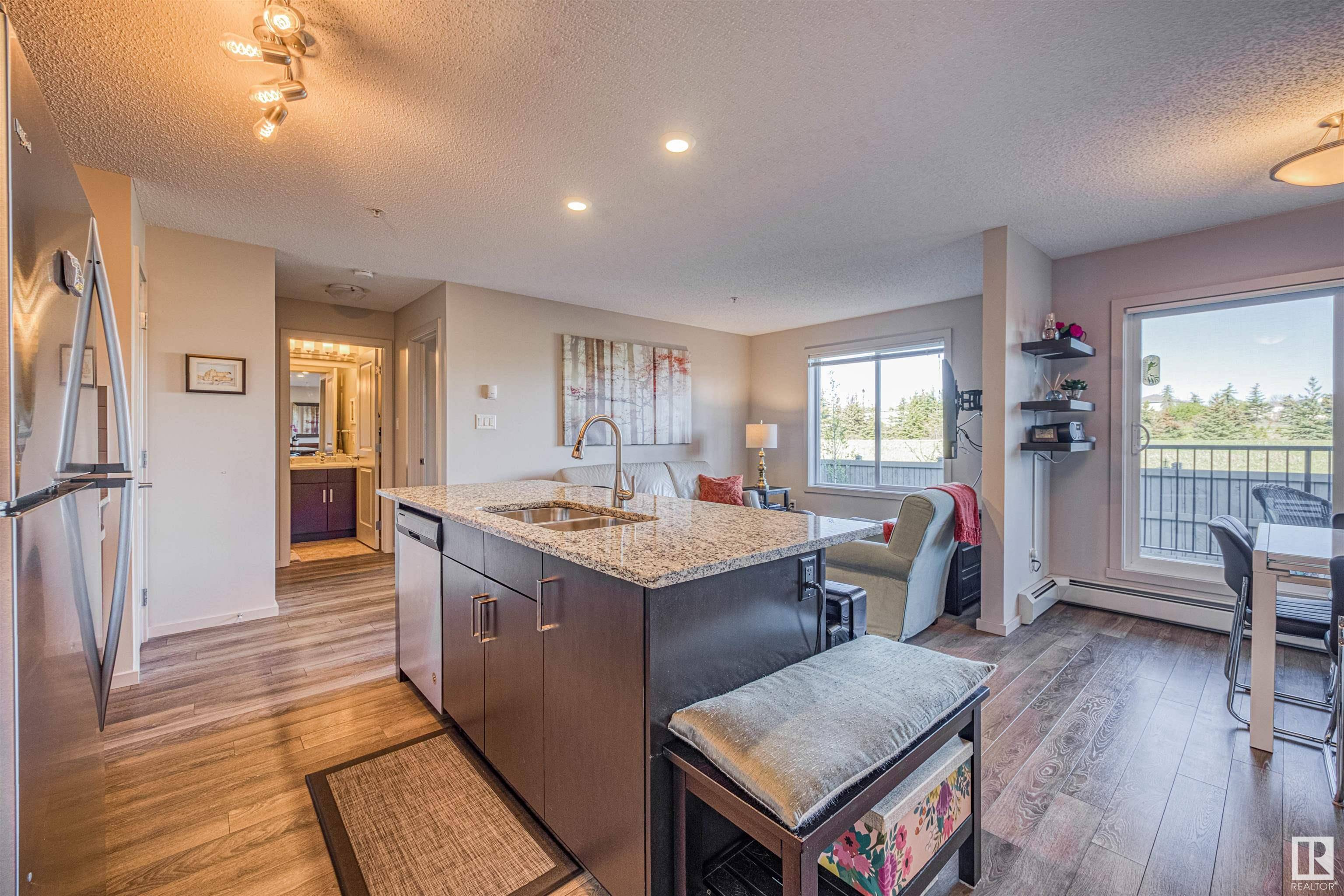 Edmonton, AB T5Y 3W2,#211 142 EBBERS BV NW