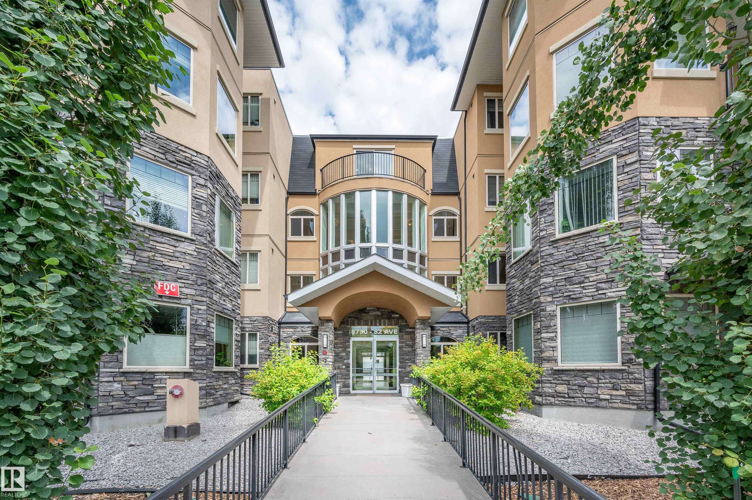 Edmonton, AB T6C 0Z1,#301 8730 82 AV NW