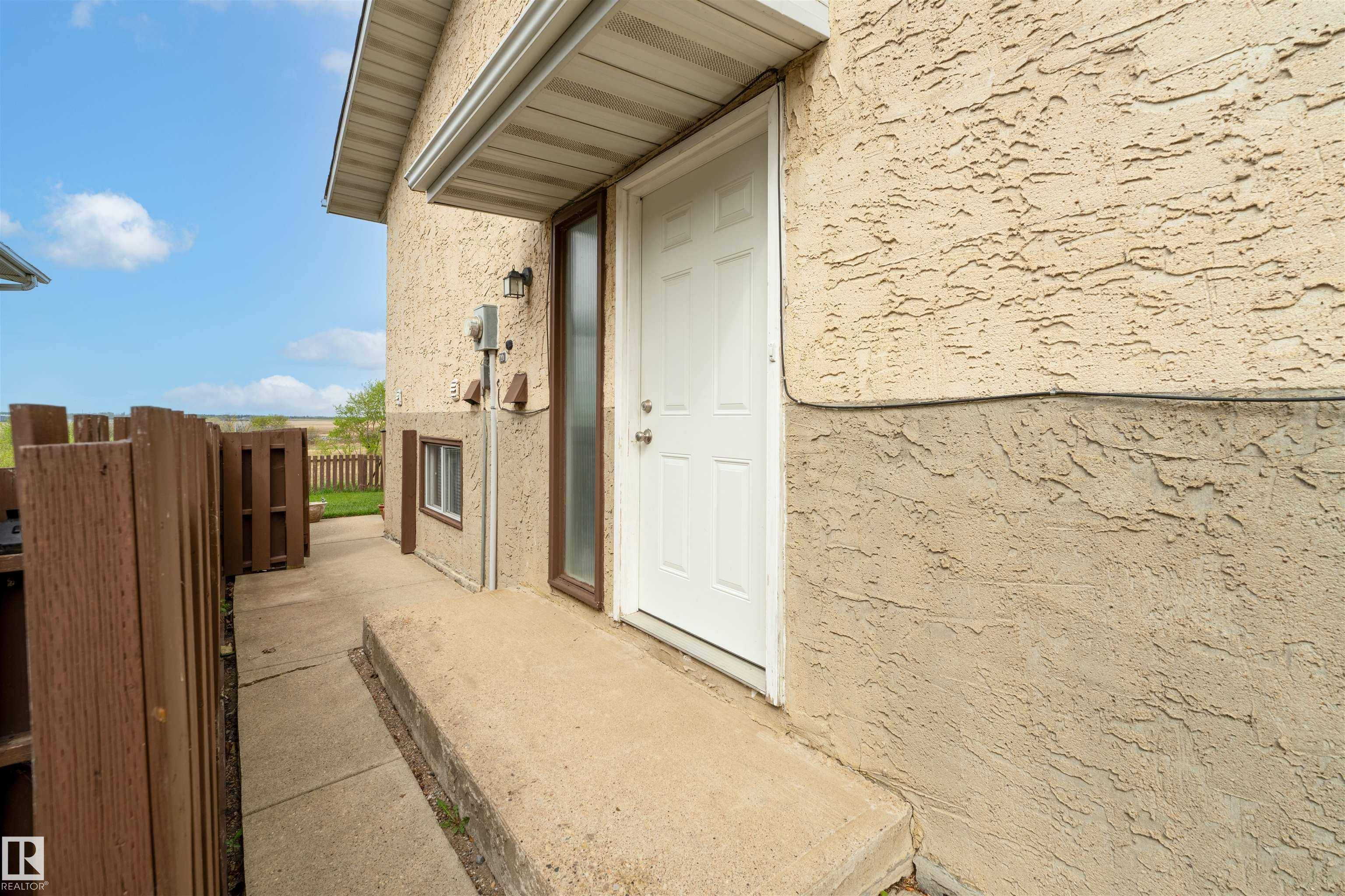 Bruderheim, AB T0B 0S0,4708 56 AV