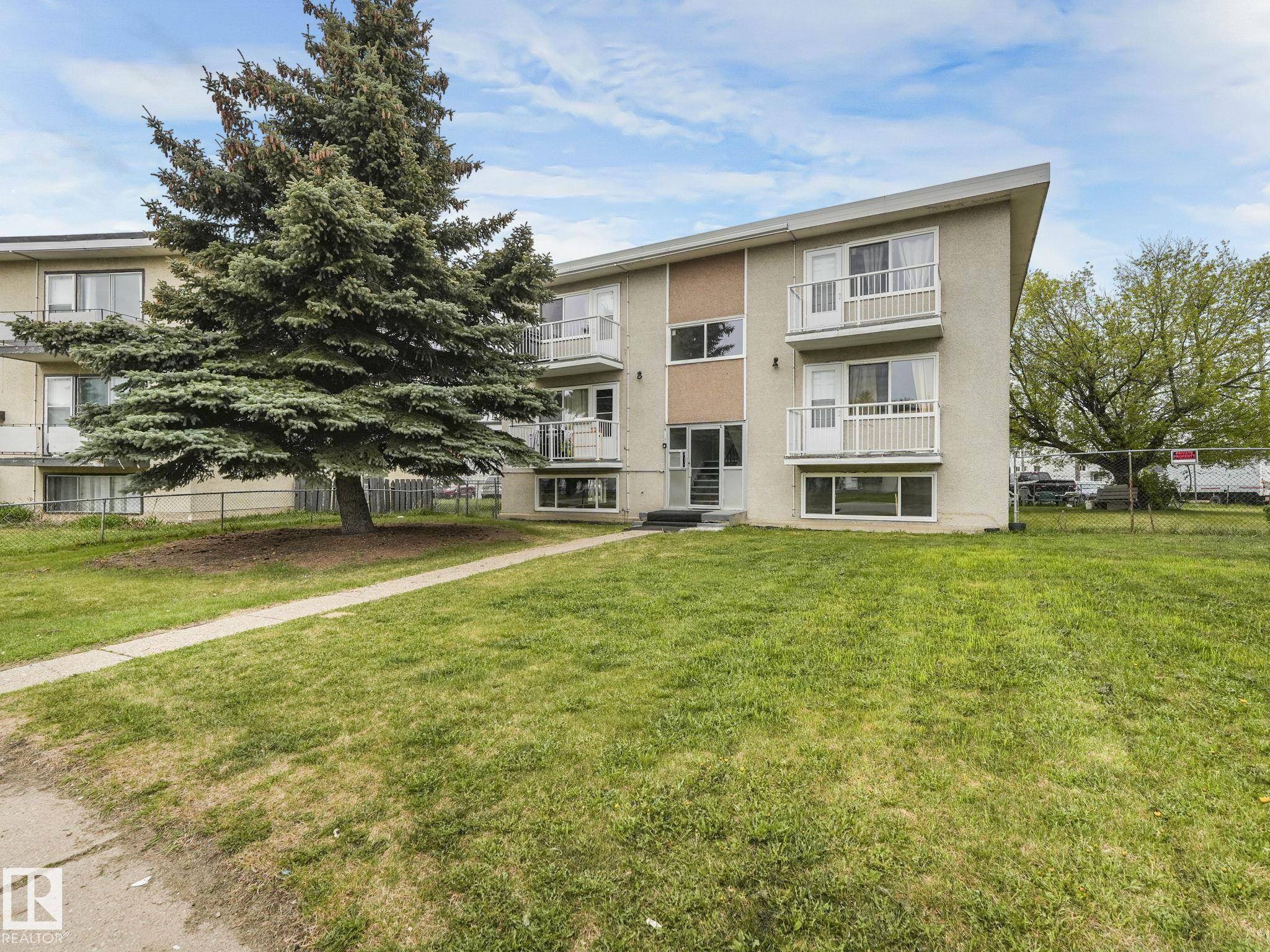 Edmonton, AB T5C 1Z5,#5 6715 131A AV NW
