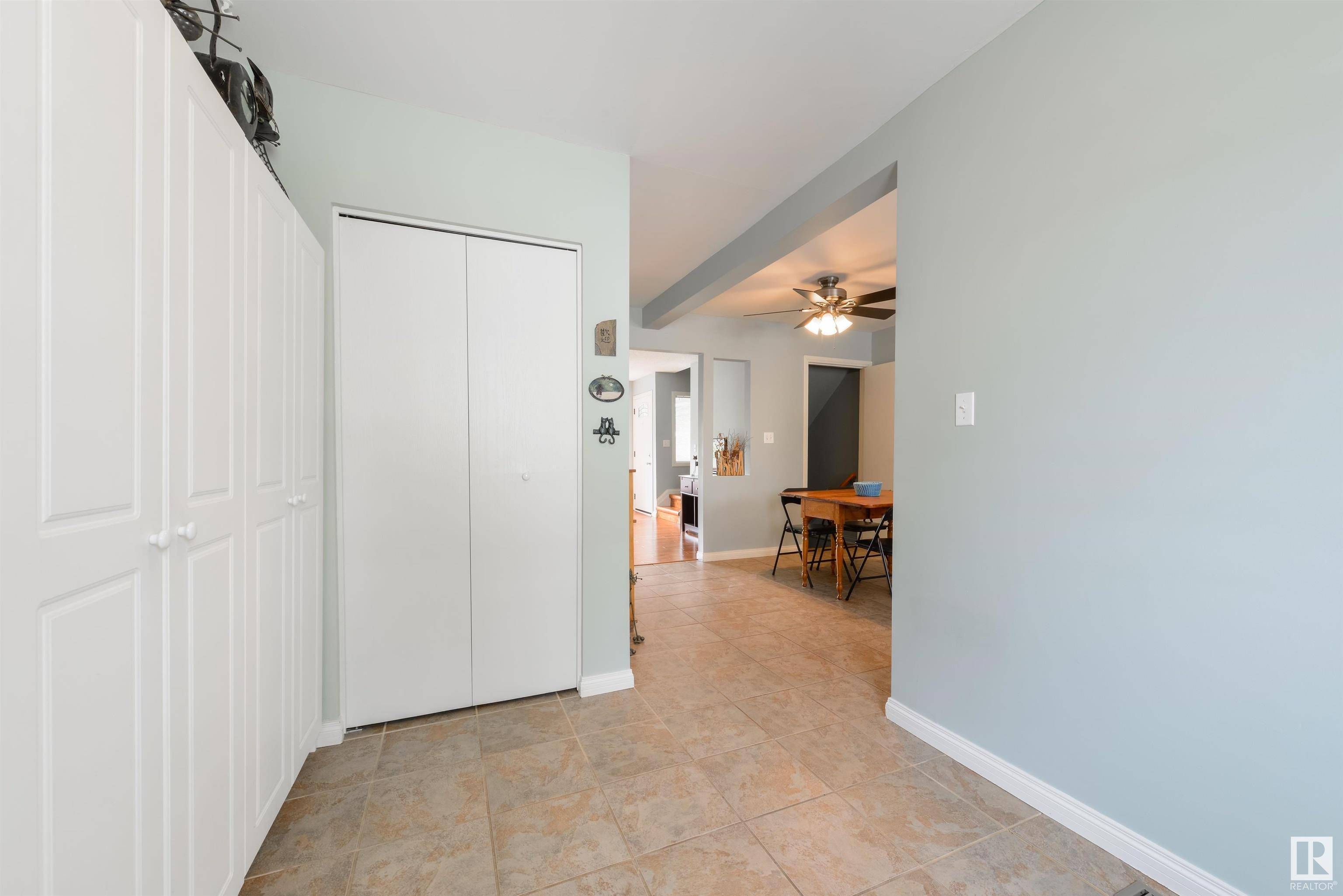 Edmonton, AB T6V 4V8,11387 22 AV NW NW