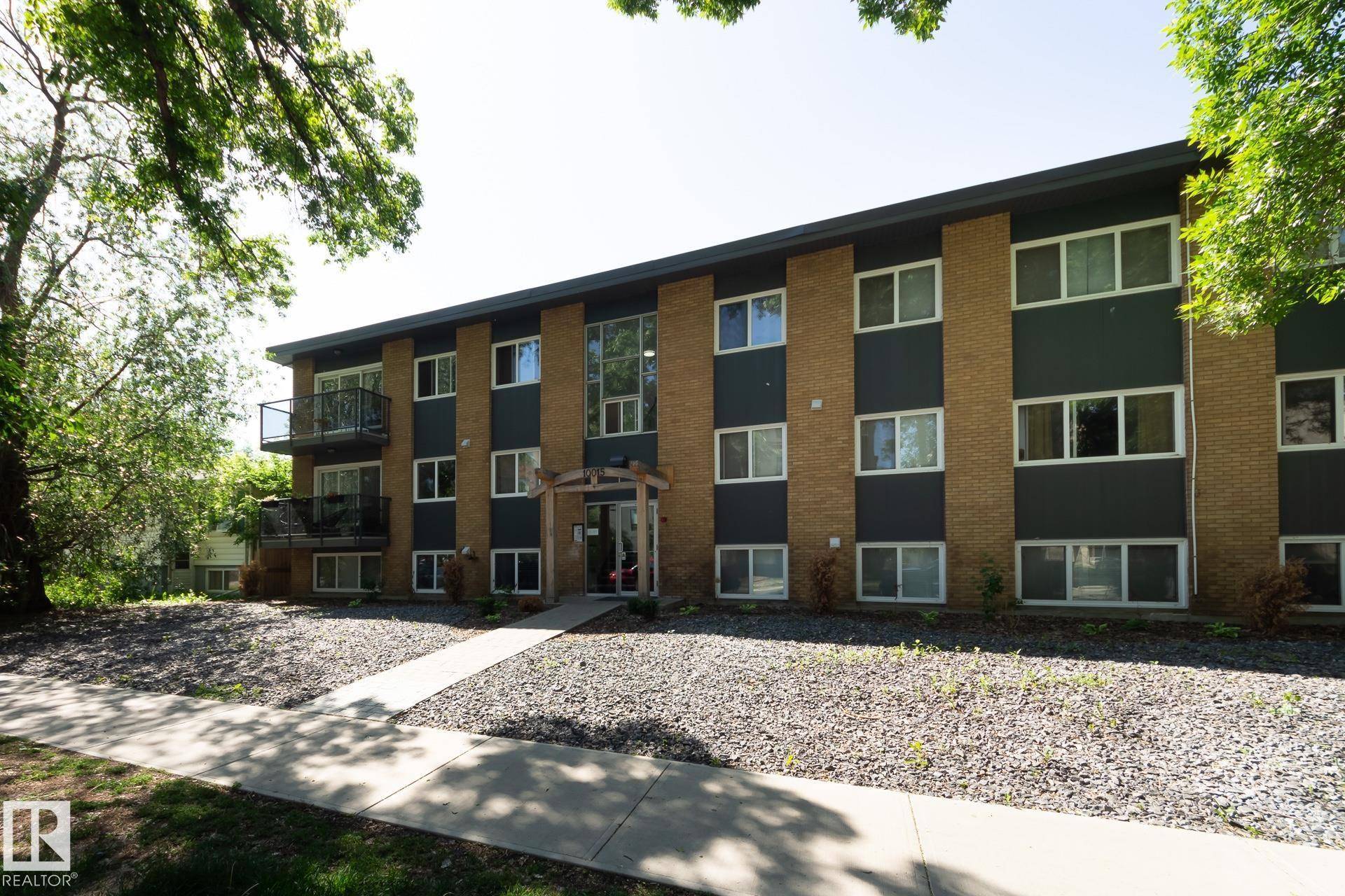 Edmonton, AB T6E 2C3,#5 10015 83 AV NW