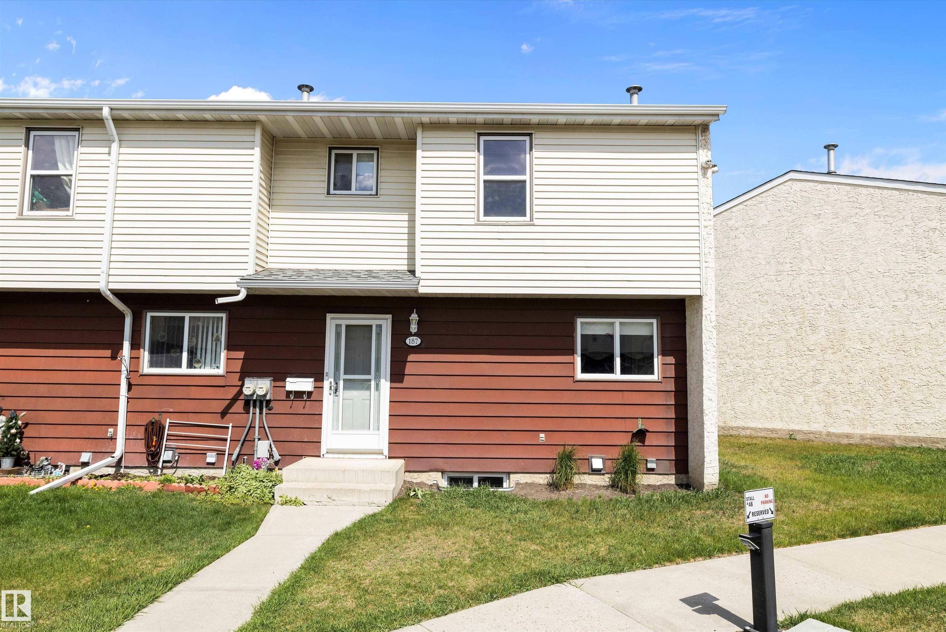 Edmonton, AB T5A 2X5,187 HARRISON DR NW
