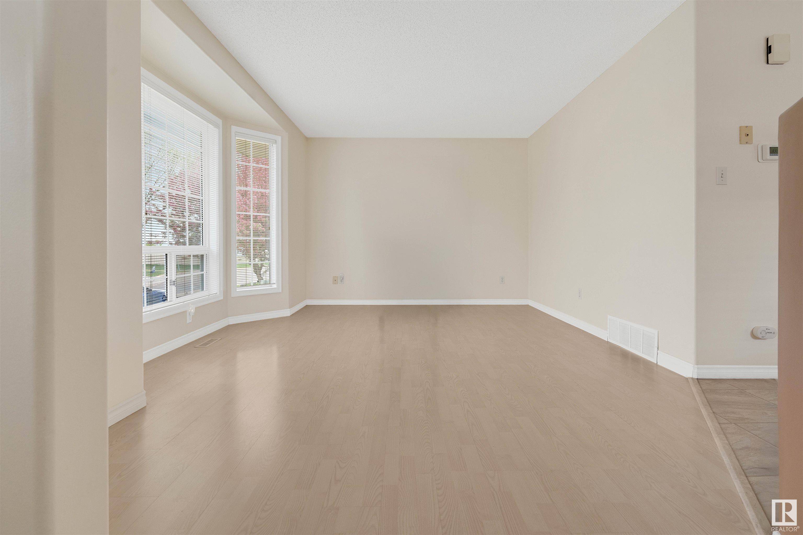 Edmonton, AB T5A 4Z2,510 River Point PL NW