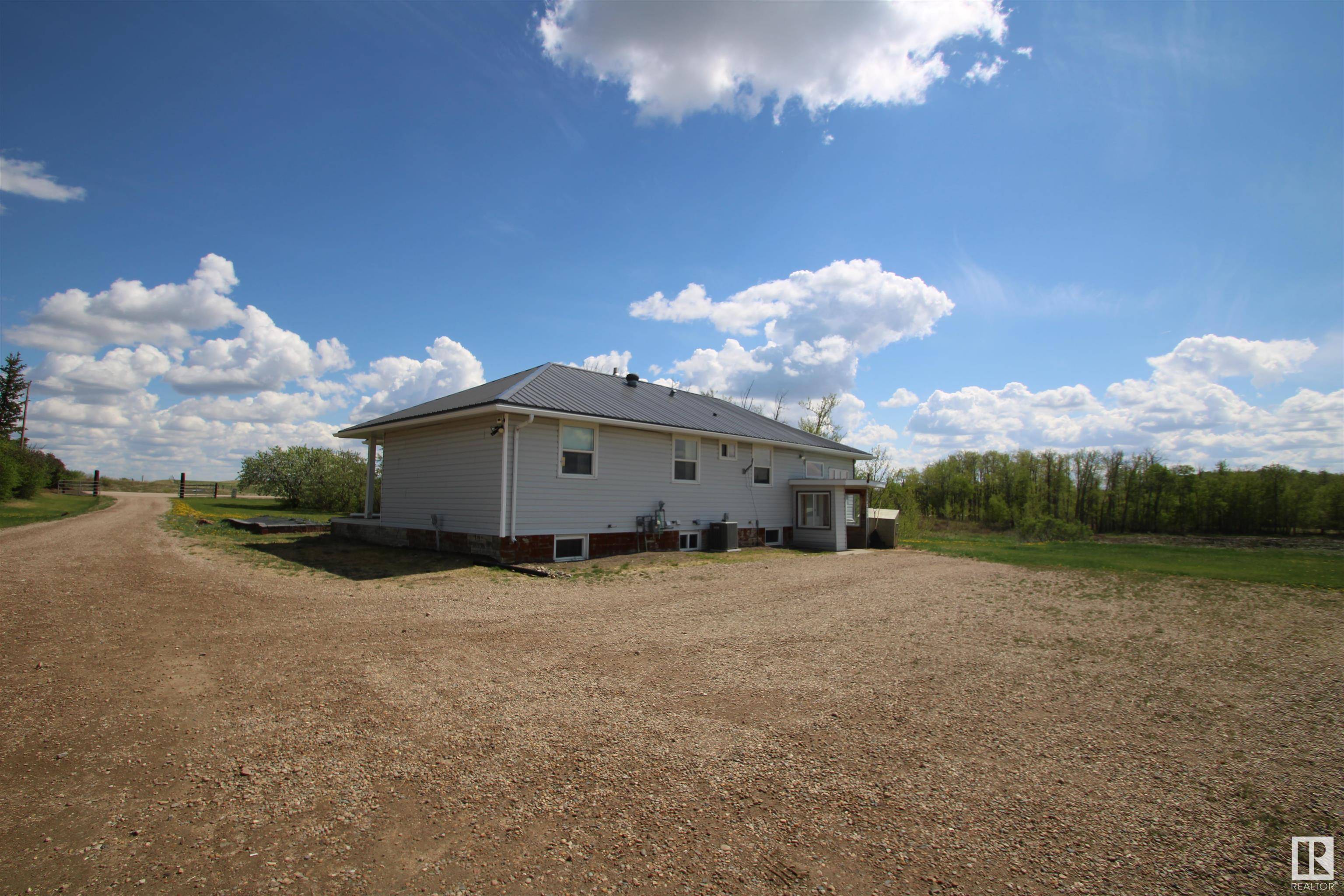 Rural St. Paul County, AB T0A 3A0,56026 Secondary 881