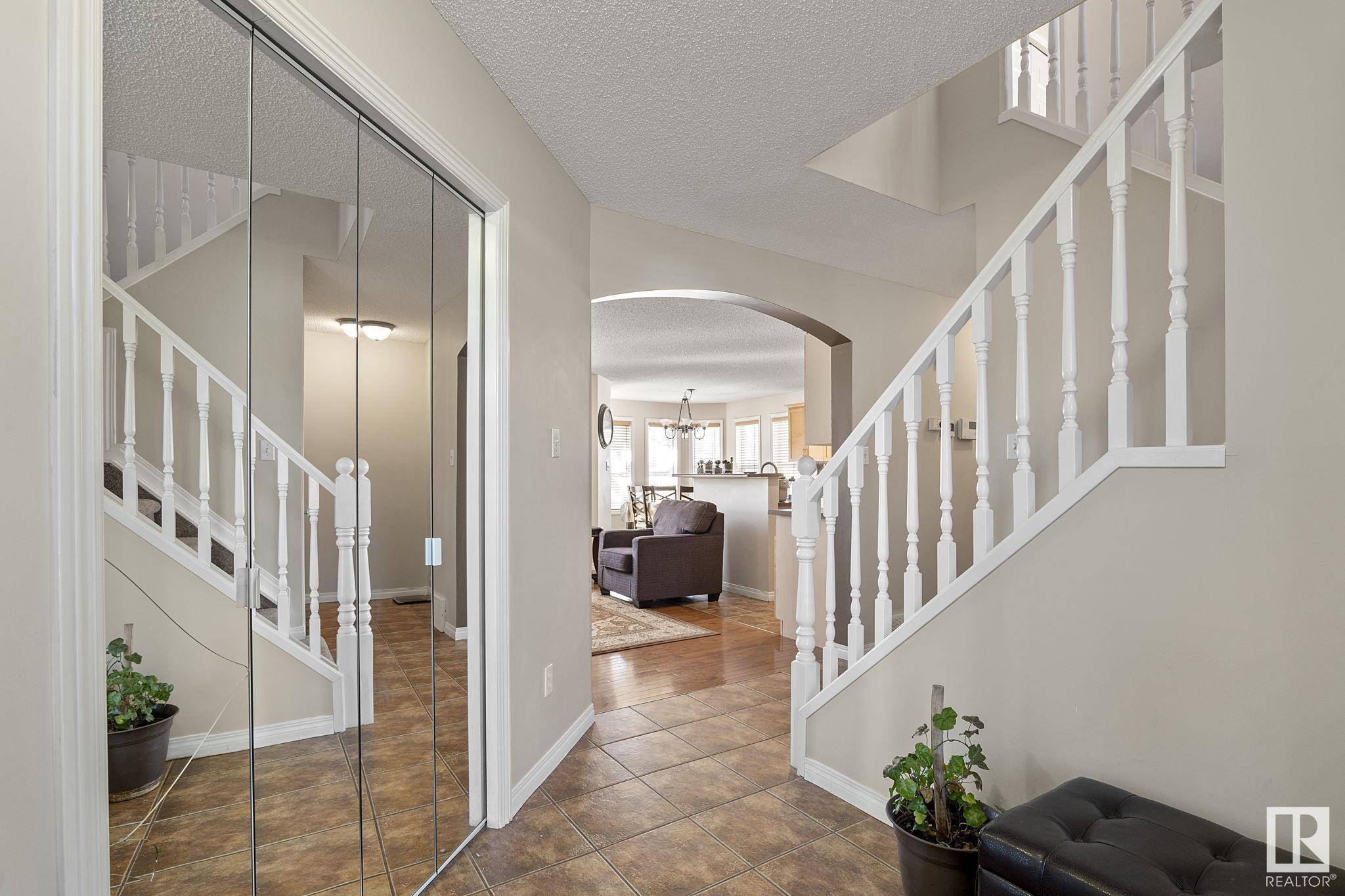 Edmonton, AB T6X 1C2,161 EASTON RD SW