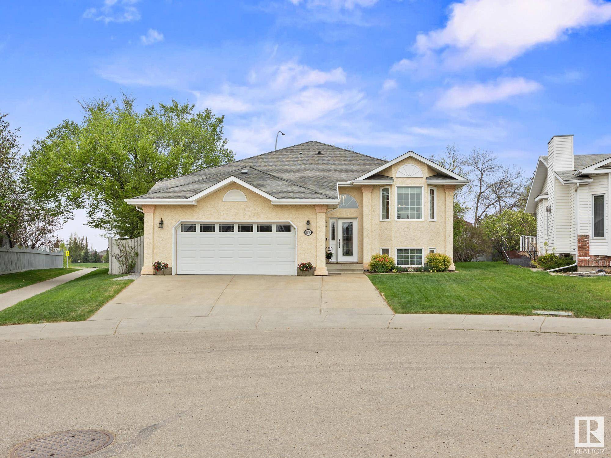 Beaumont, AB T4X 1C2,5810 49 AV