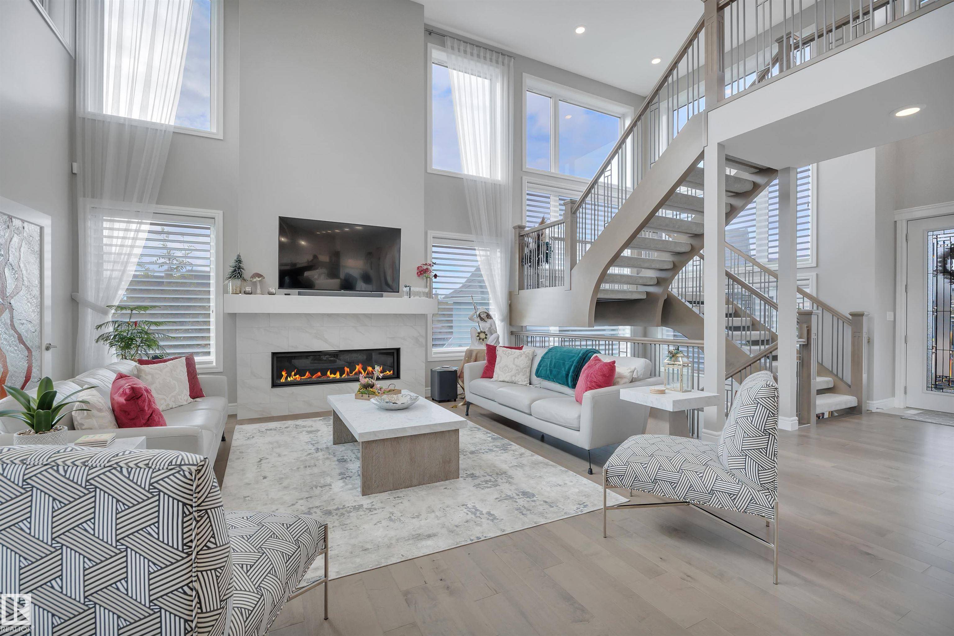 Edmonton, AB T6W 2B9,4745 WOOLSEY CM NW