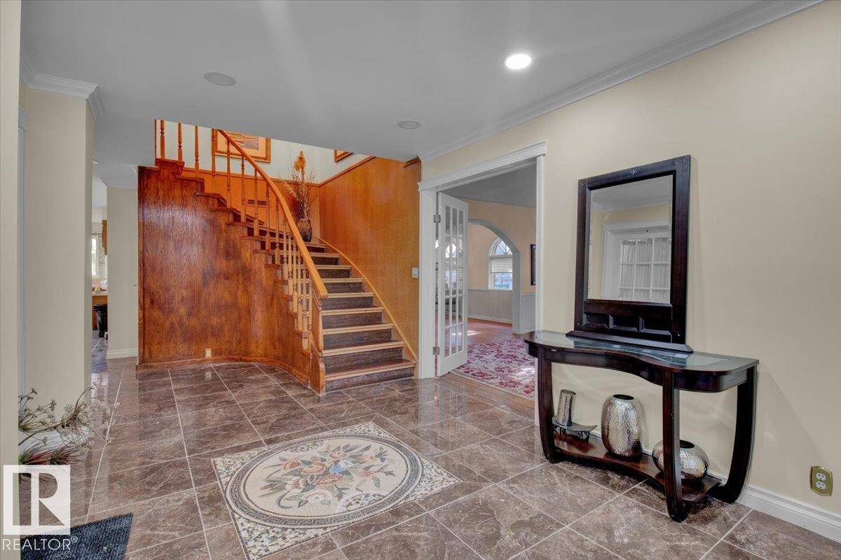 St. Albert, AB T8N 3A2,33 GLEN MEADOW CR