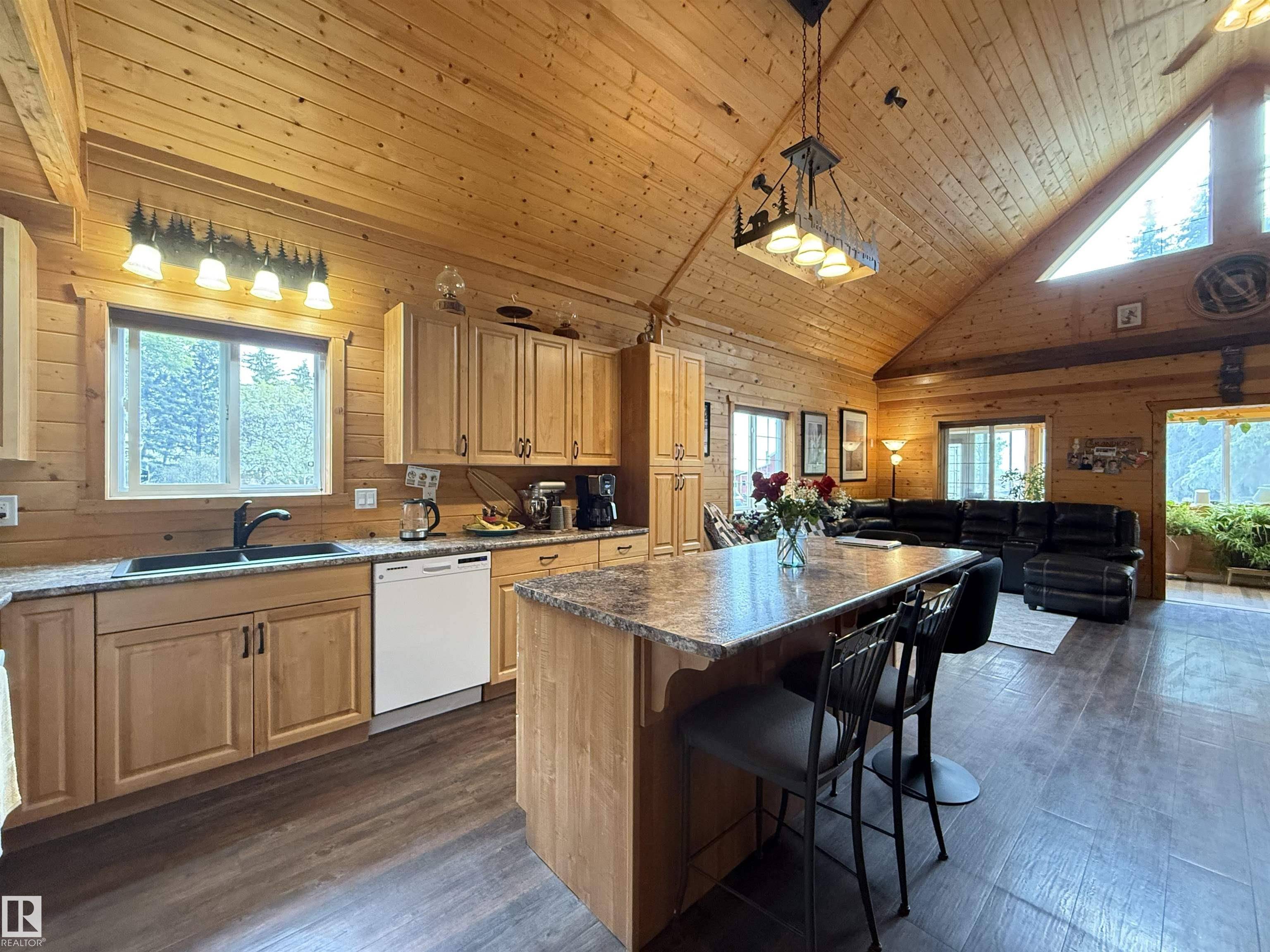 Rural Sturgeon County, AB T8T 0J6,54115 HWY 44
