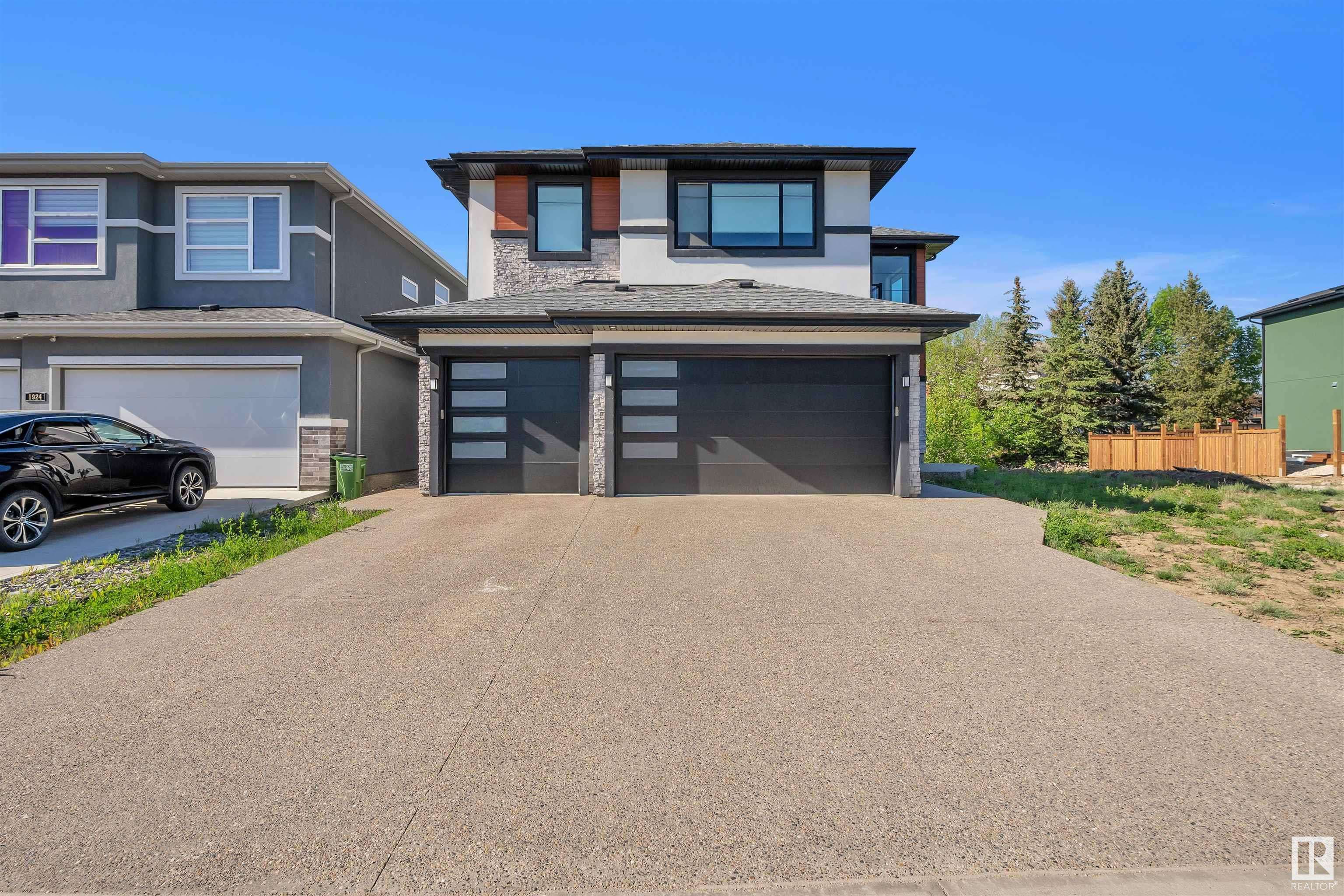 Edmonton, AB T6W 2N7,1922 ADAMSON TC SW