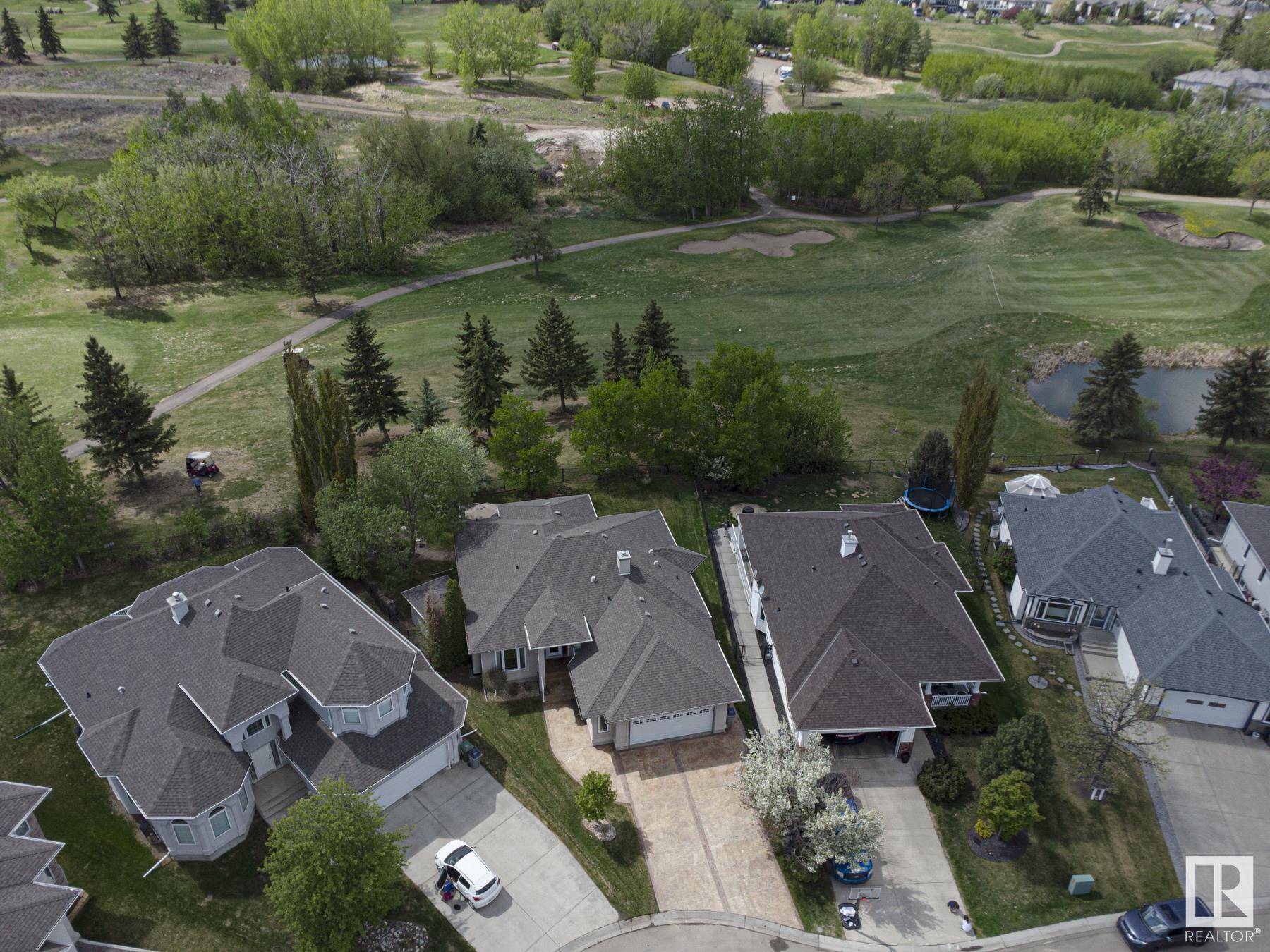 Beaumont, AB T4X 1P8,12 Country Club PL
