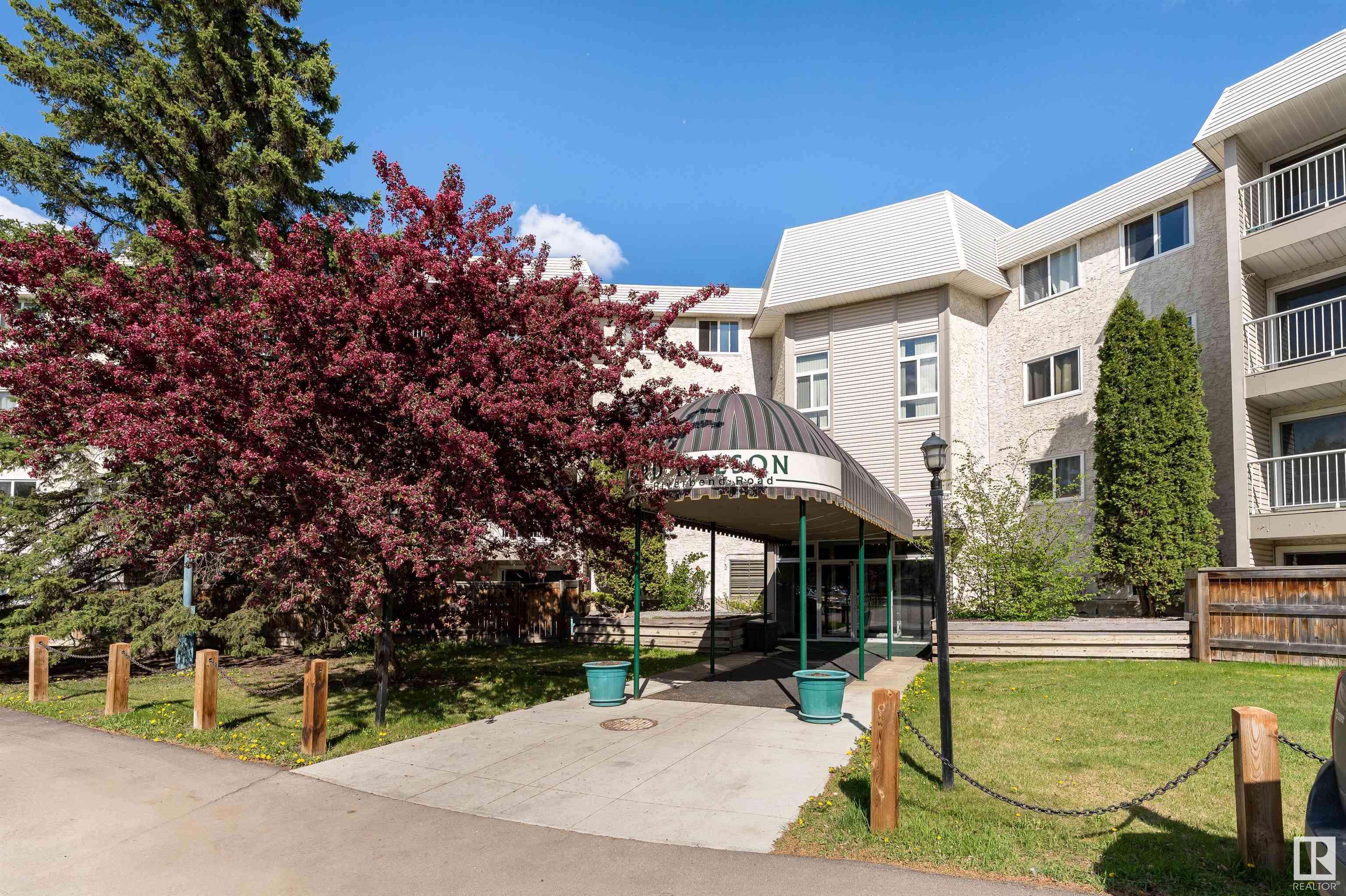 Edmonton, AB T6H 5K5,#304 5125 RIVERBEND RD NW