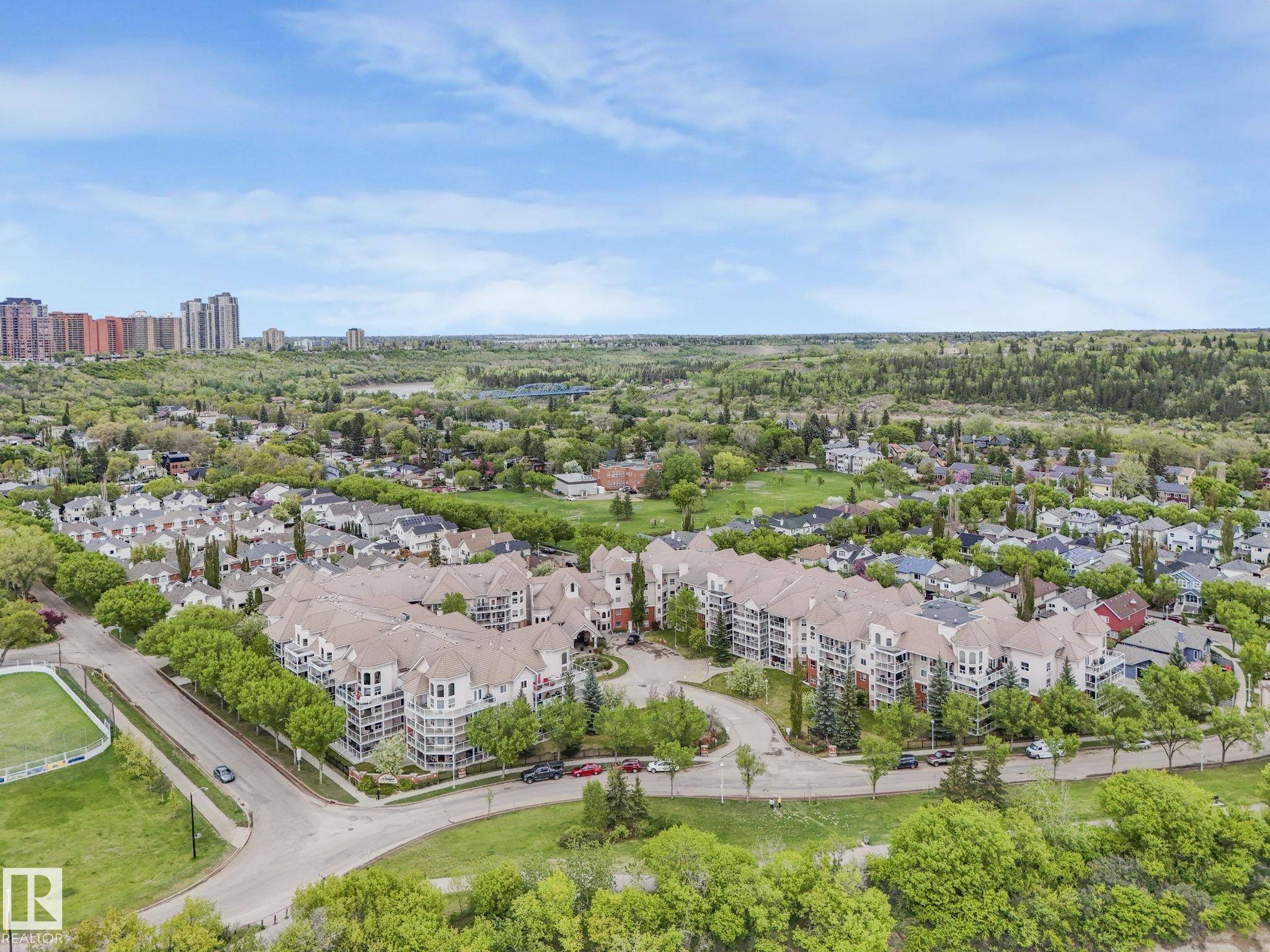 Edmonton, AB T5H 4M6,#304 9008 99 AV NW