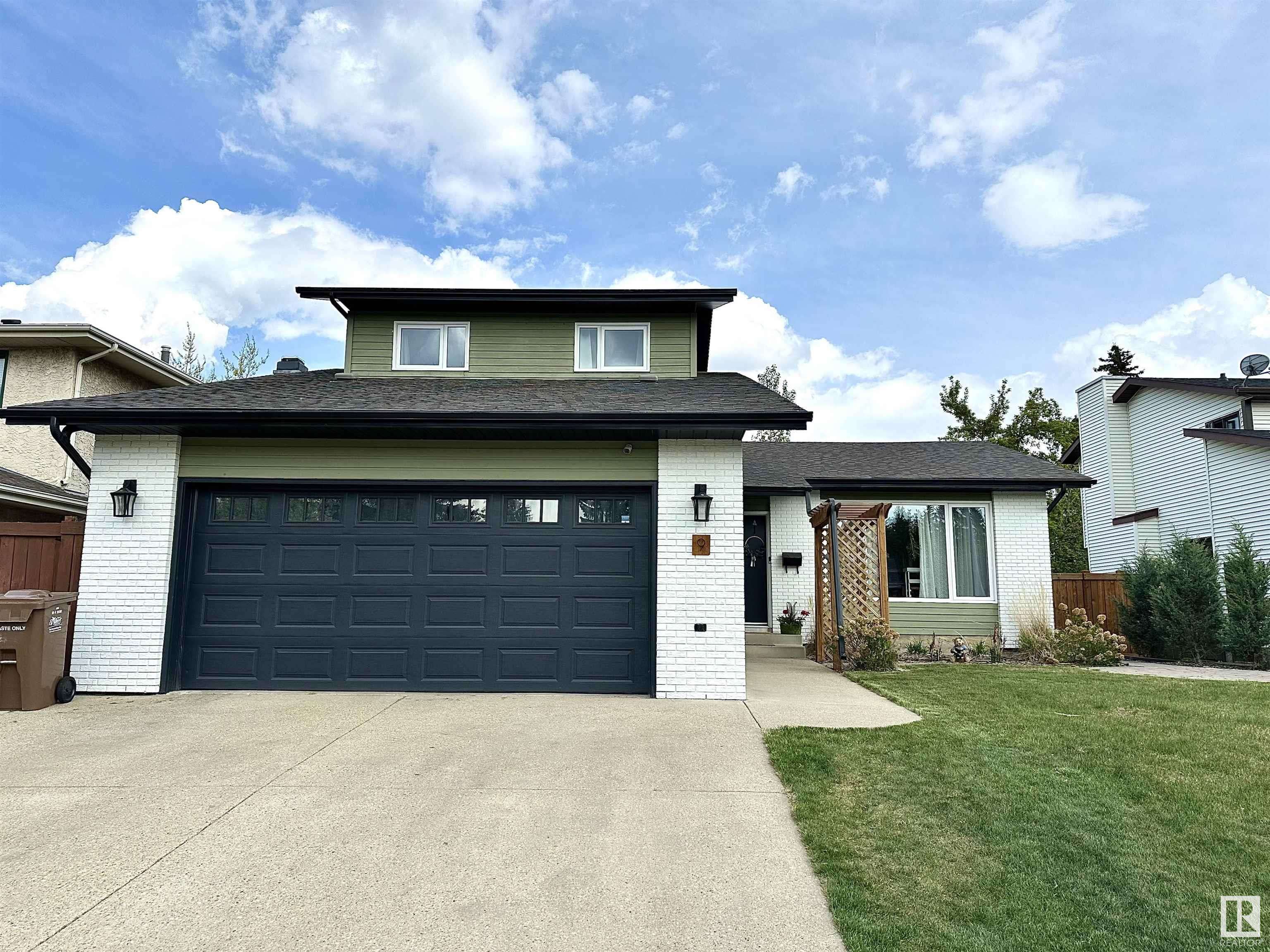 St. Albert, AB T8N 4R1,9 Pinegrove PL