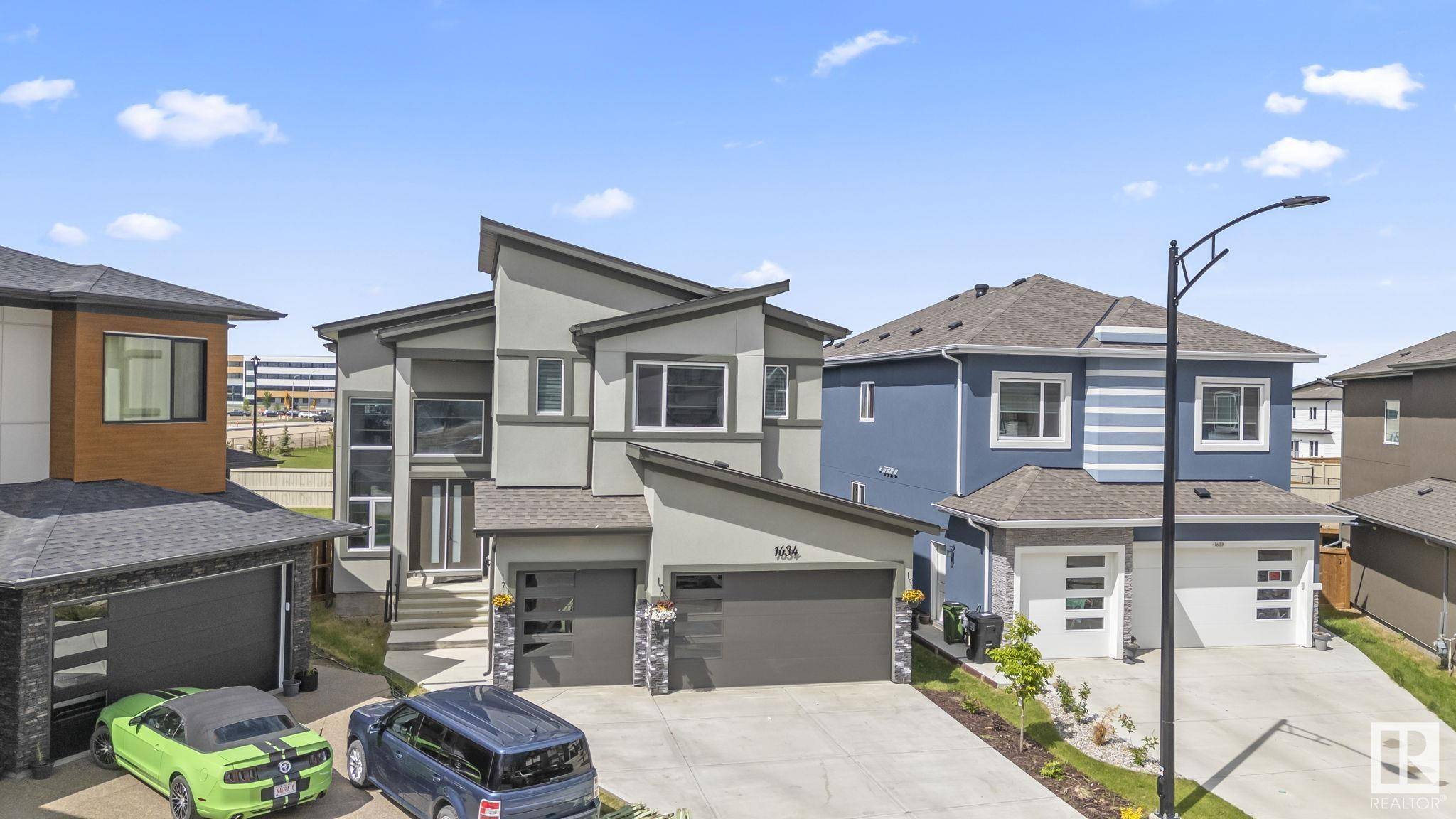 Edmonton, AB T6T 2S1,1634 16A ST NW NW