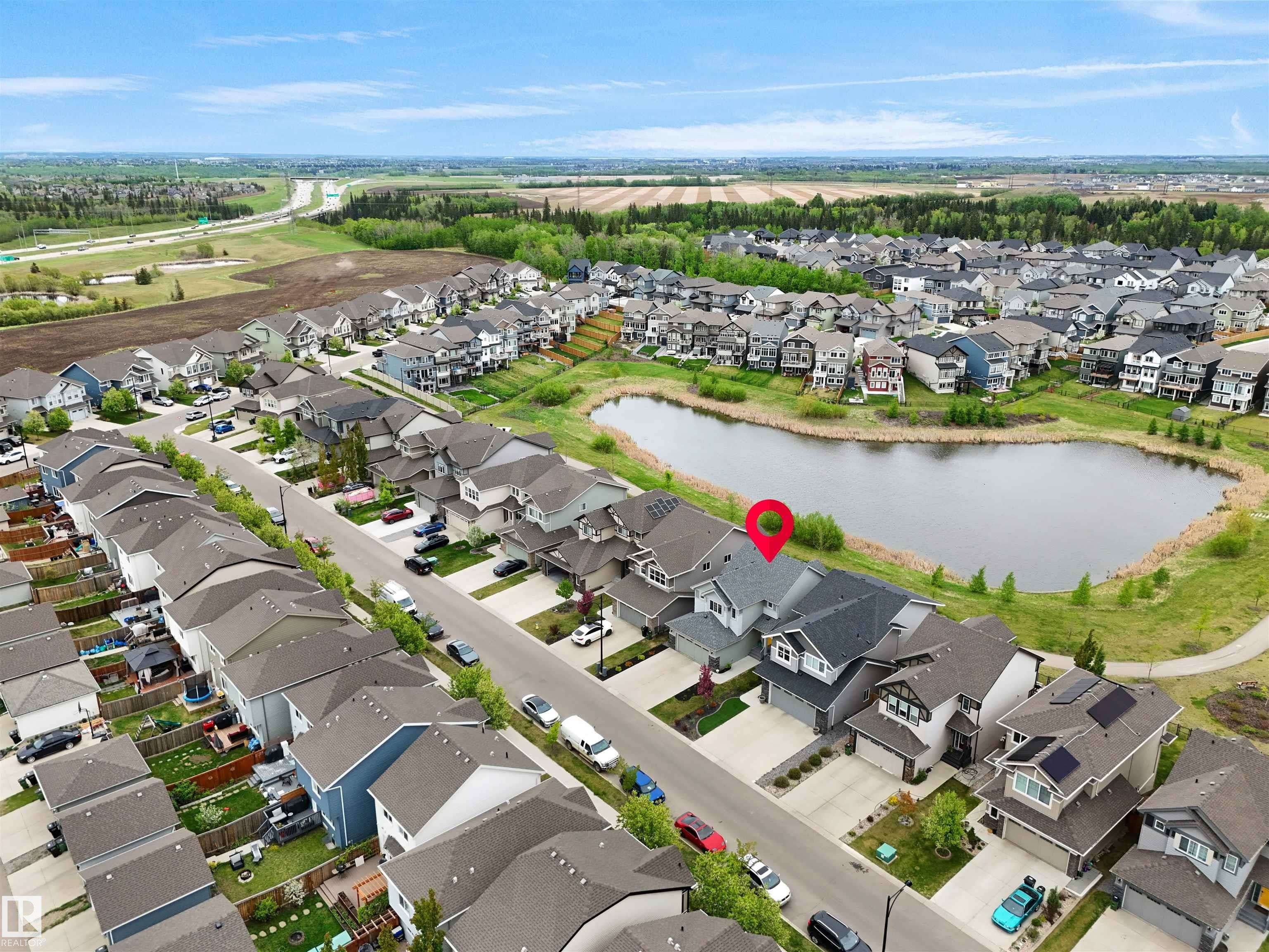 Edmonton, AB T6M 0V5,825 EAGLESON LI NW