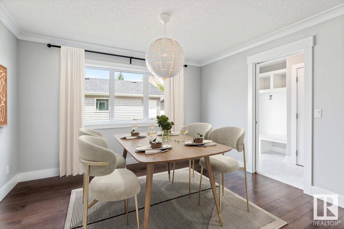 Edmonton, AB T6G 2V7,9618 96 ST NW