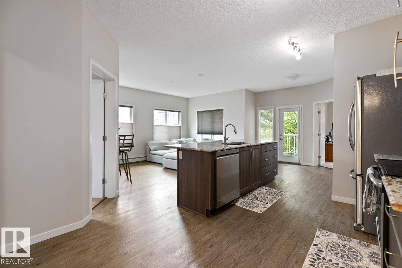 Edmonton, AB T6W 2K6,#101 1820 RUTHERFORD RD SW
