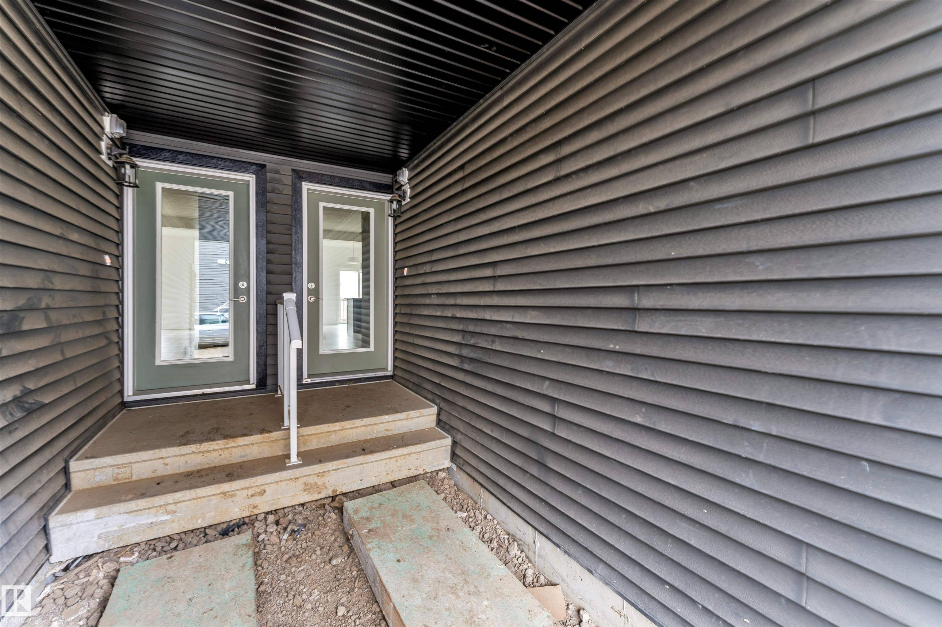 Edmonton, AB T6X 3H4,#57 2710 66 Street SW