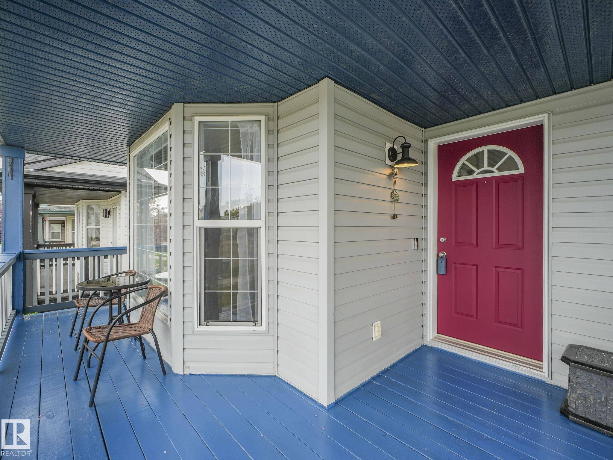 Edmonton, AB T5Y 3C3,4431 152 AV NW